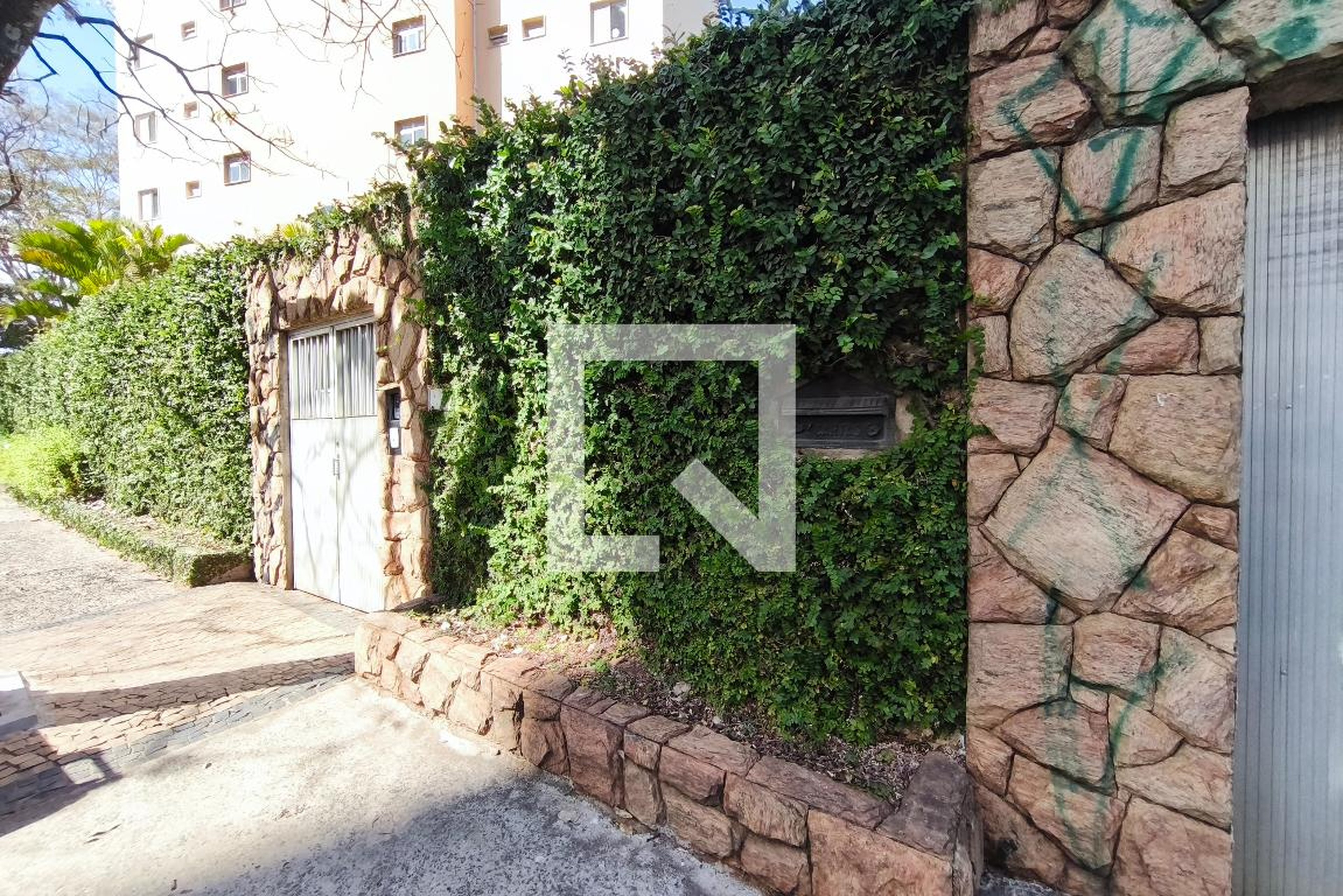 Fachada do Condomínio Condomínio em Avenida Engenheiro Augusto Figueiredo, 531