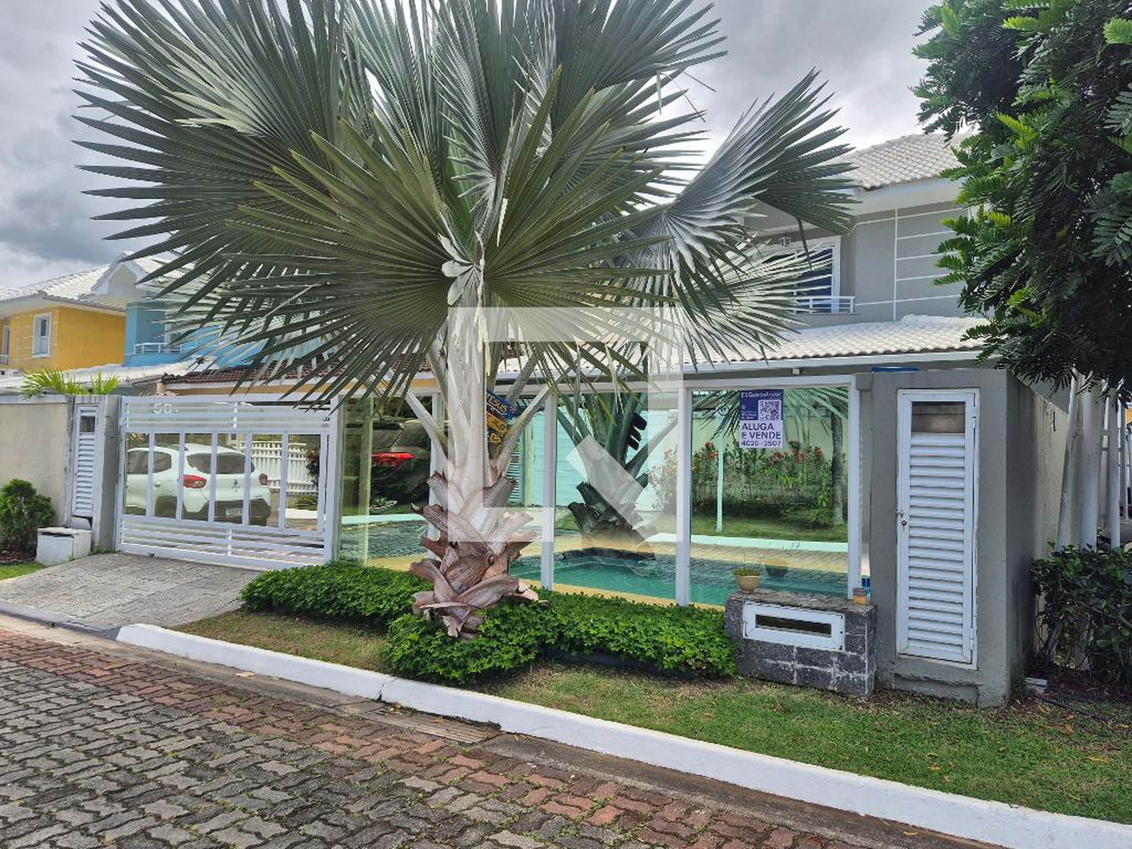 Fachada Condomínio El Camino Real