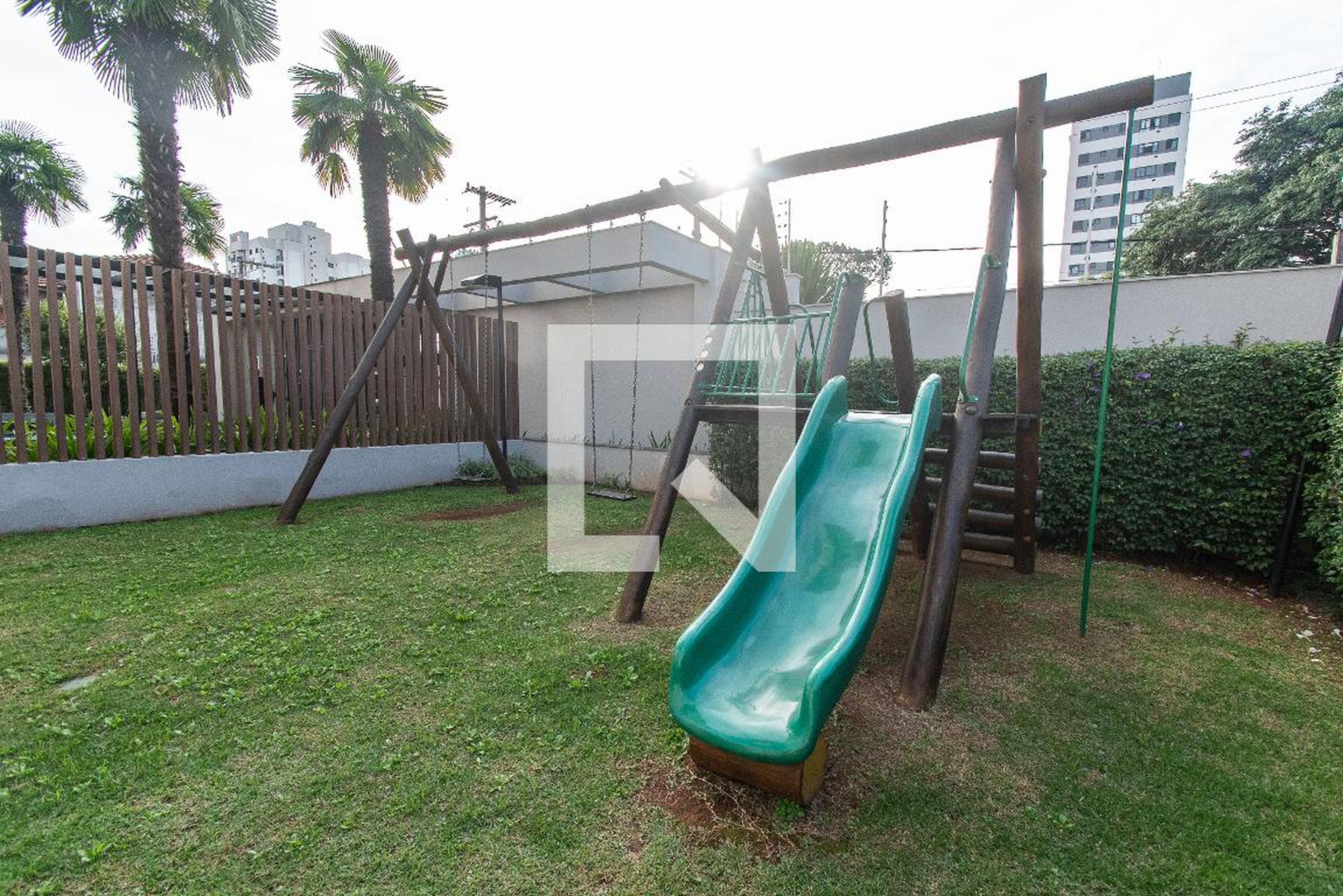 Playground - Lino 748