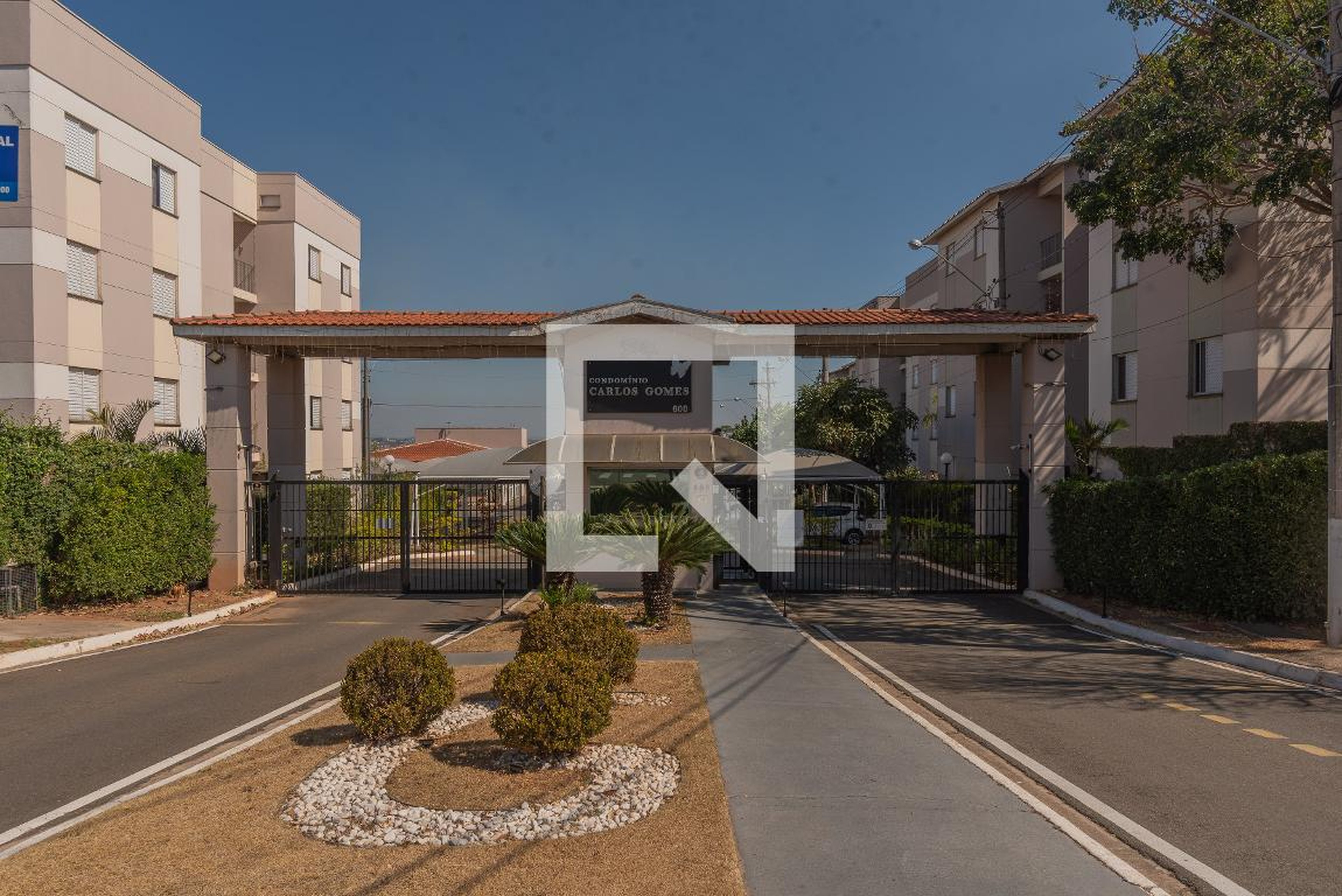 Fachada do Prédio Condomínio Carlos Gomes