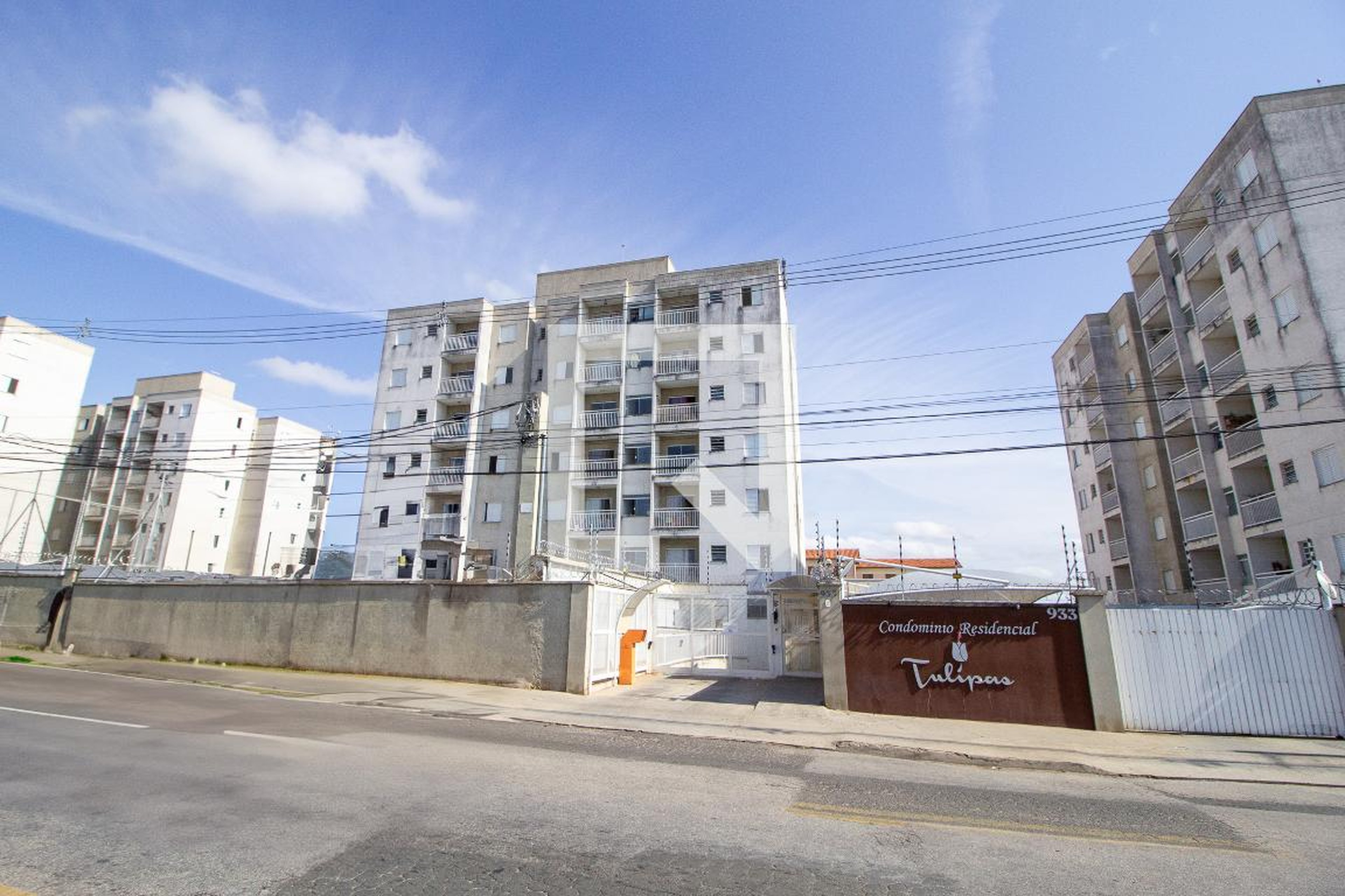 Fachada Residencial Tulipas
