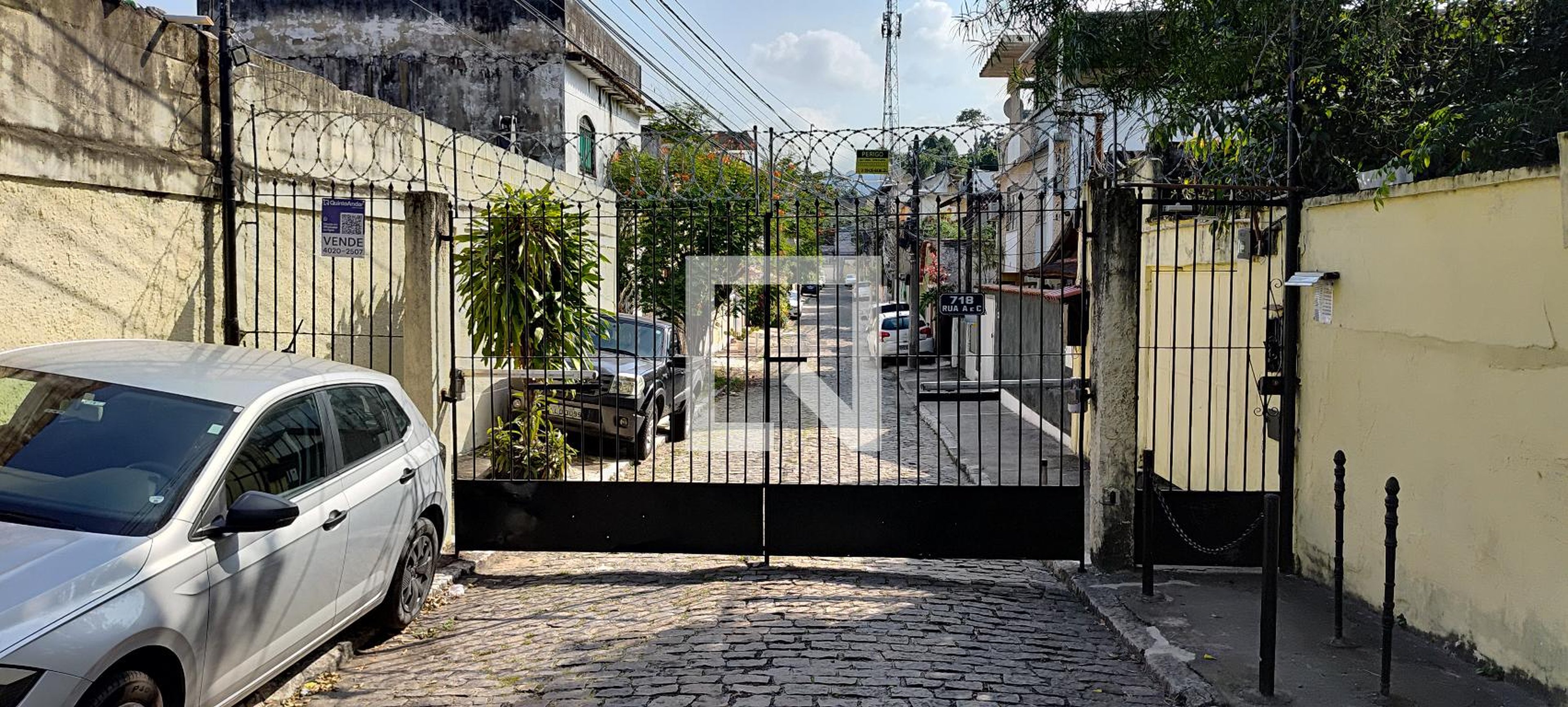 Fachada Condomínio em Rua Macembu, 718