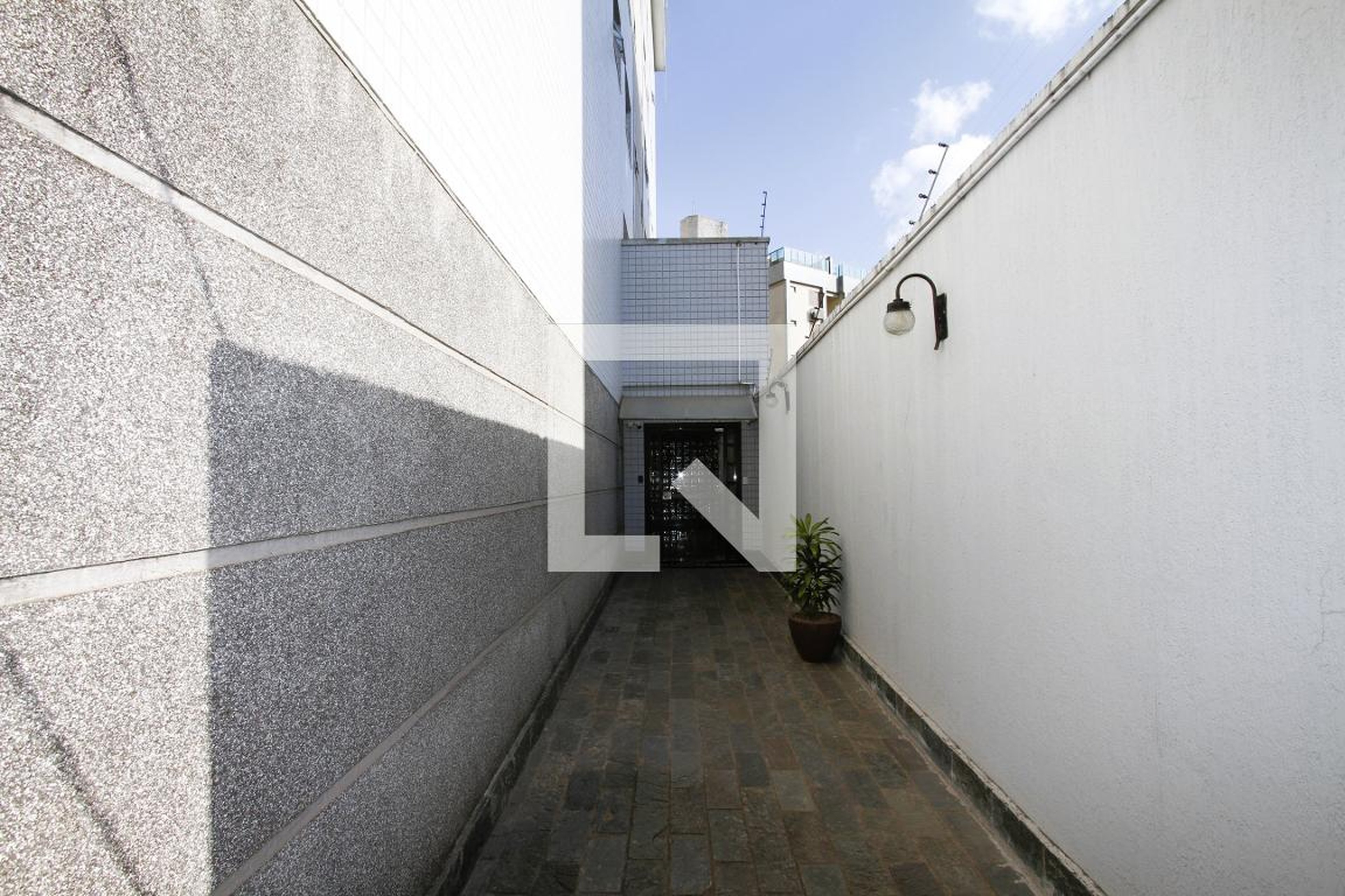 Entrada - Palm Springs