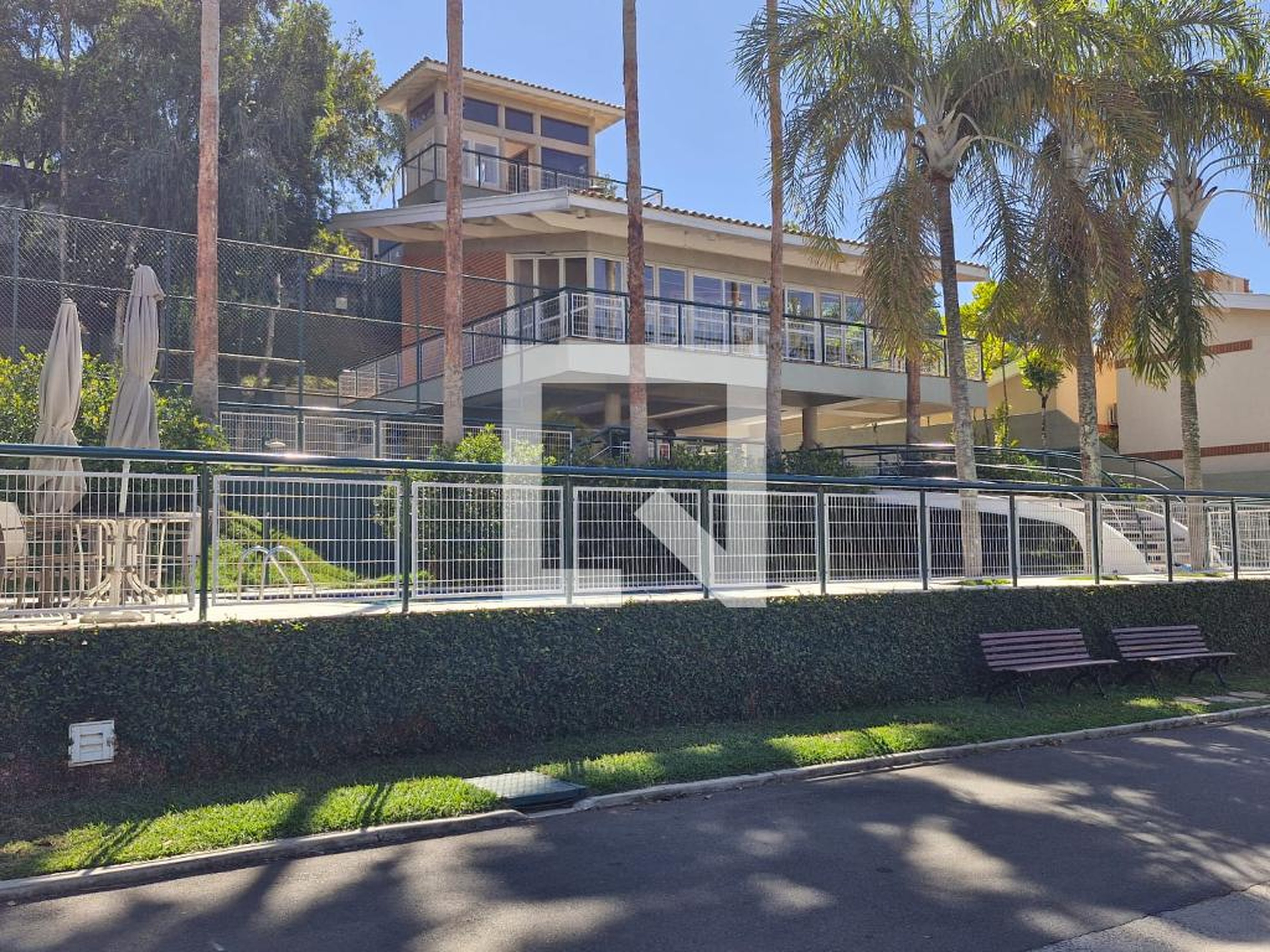 Fachada Condomínio em Rua Moacir Cardinale, 100