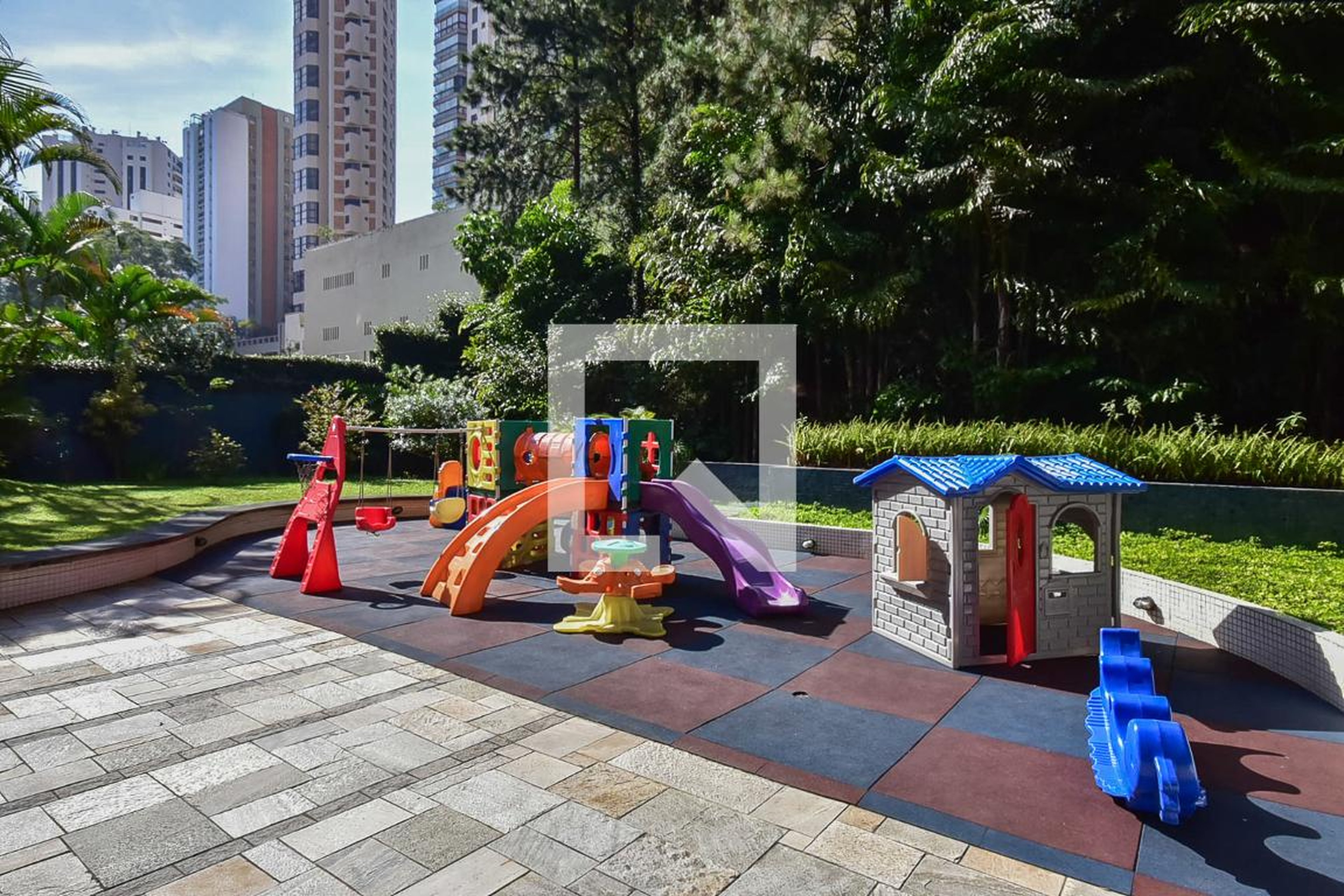 Playground - Edifício Evergreen