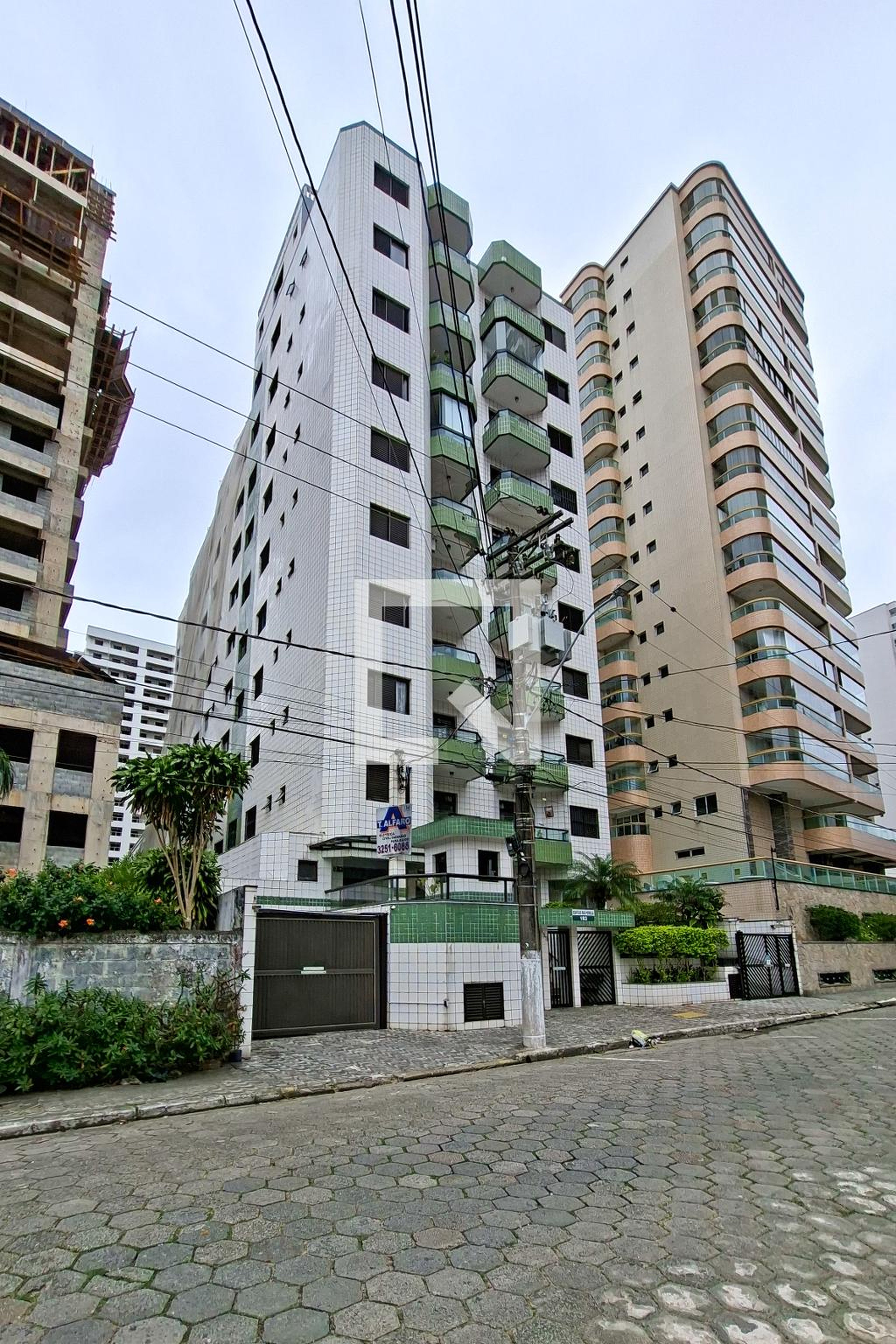 Fachada do Prédio Condomínio Rio Perola