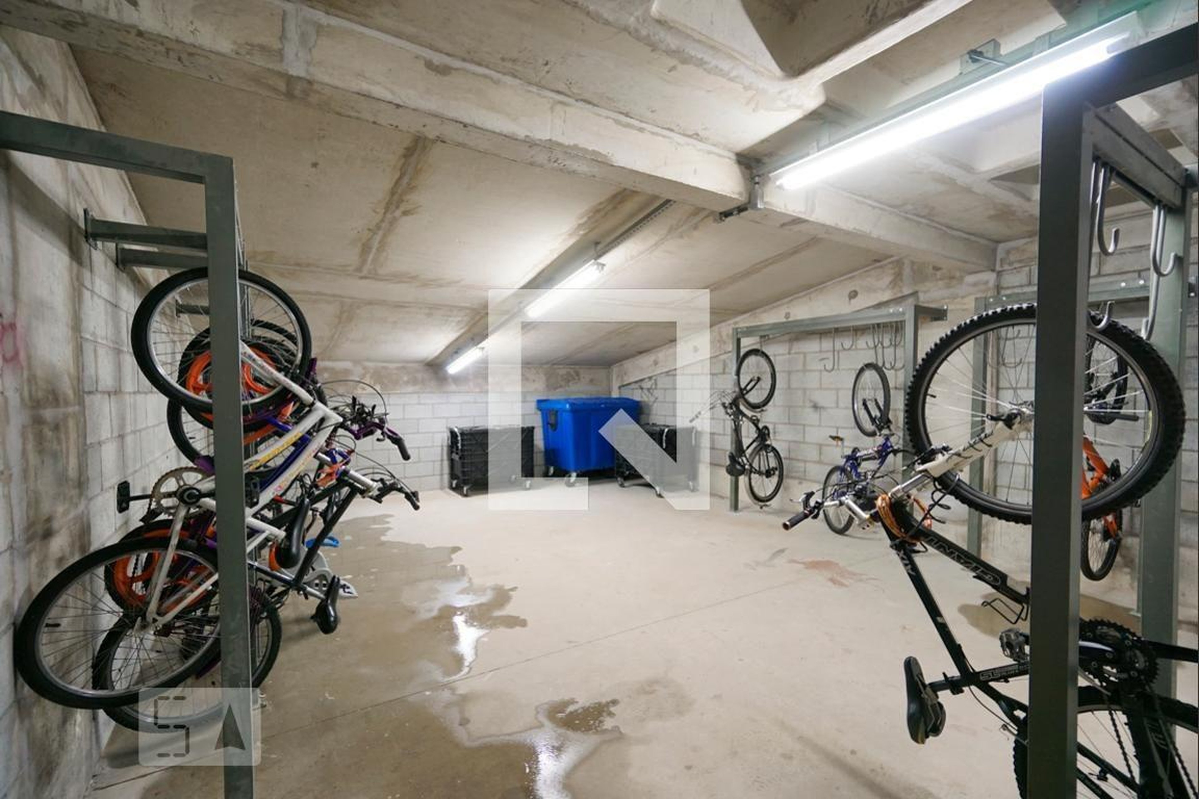 Bicicletario - New in Place