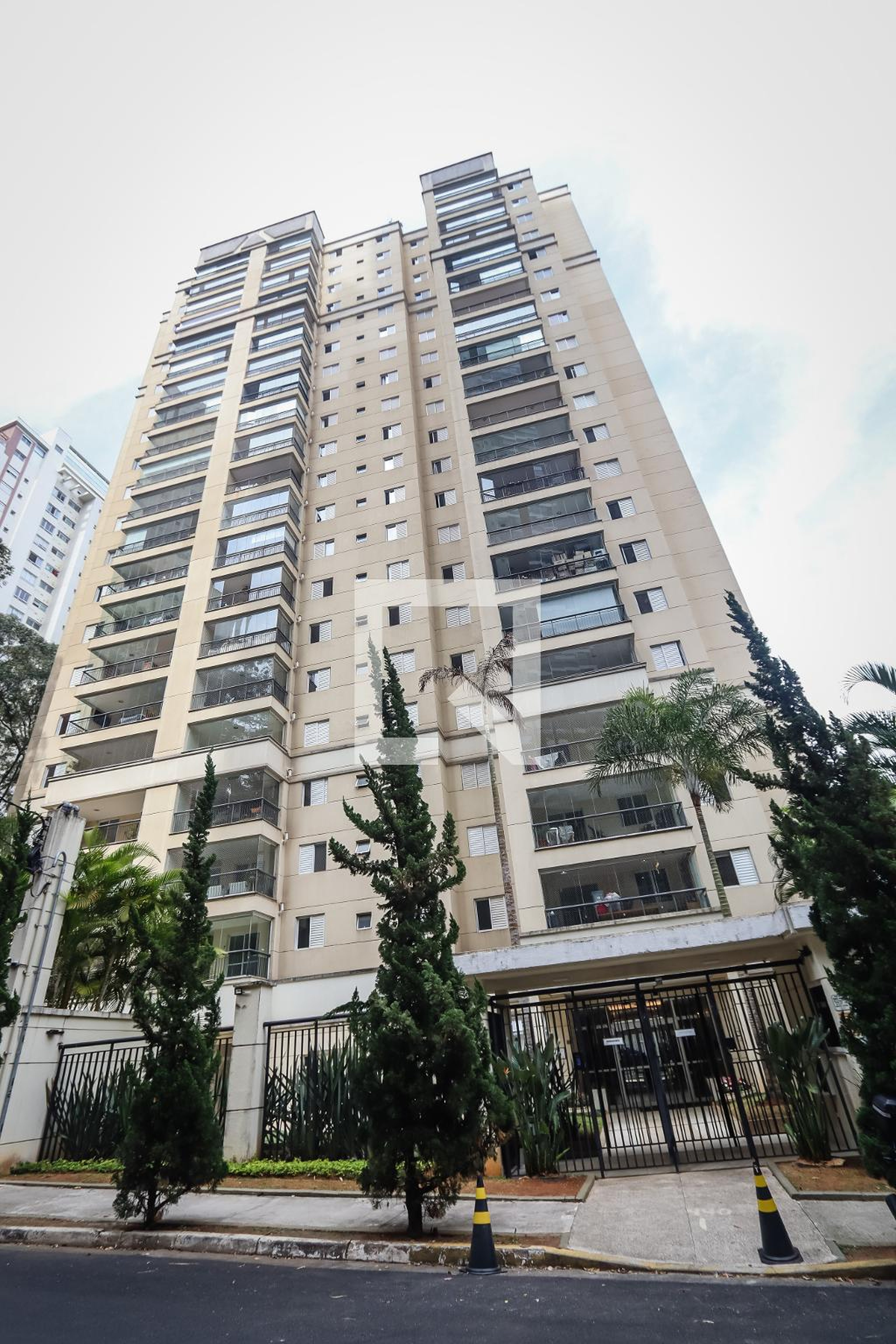 Prédio Condomínio One Jardim Sul