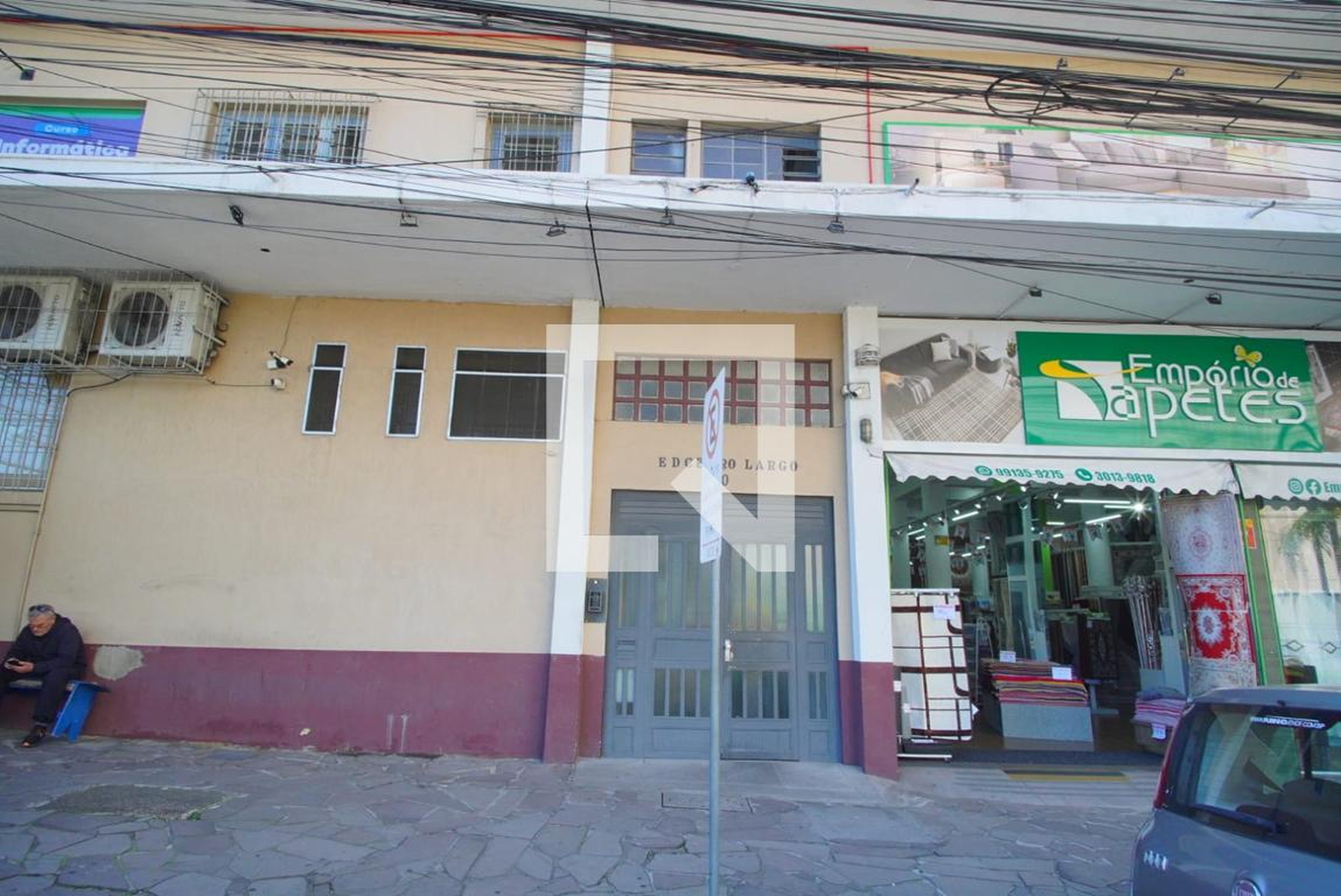 Fachada do Prédio Condomínio ED. Cerro Largo