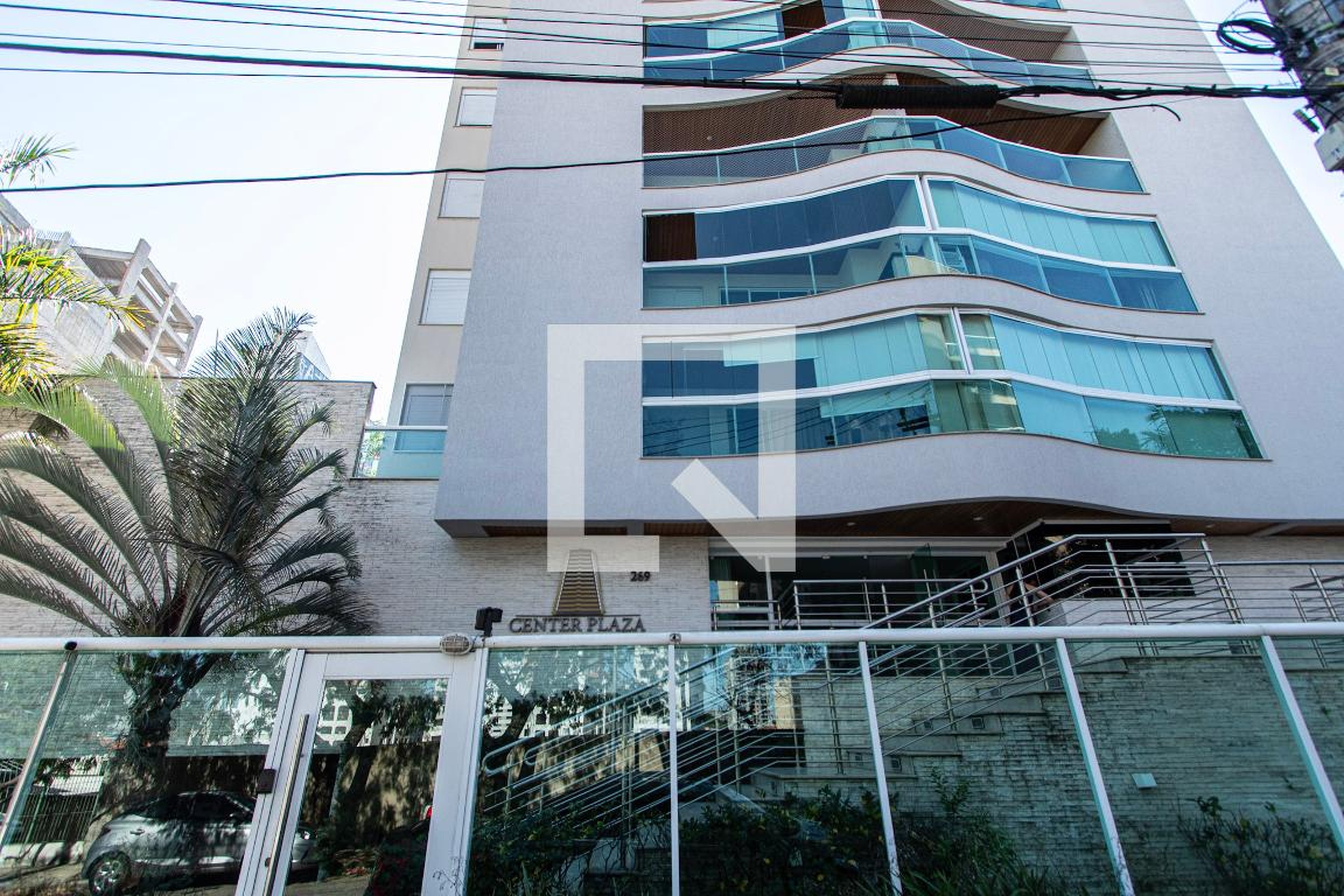 Fachada Condomínio Center Plaza