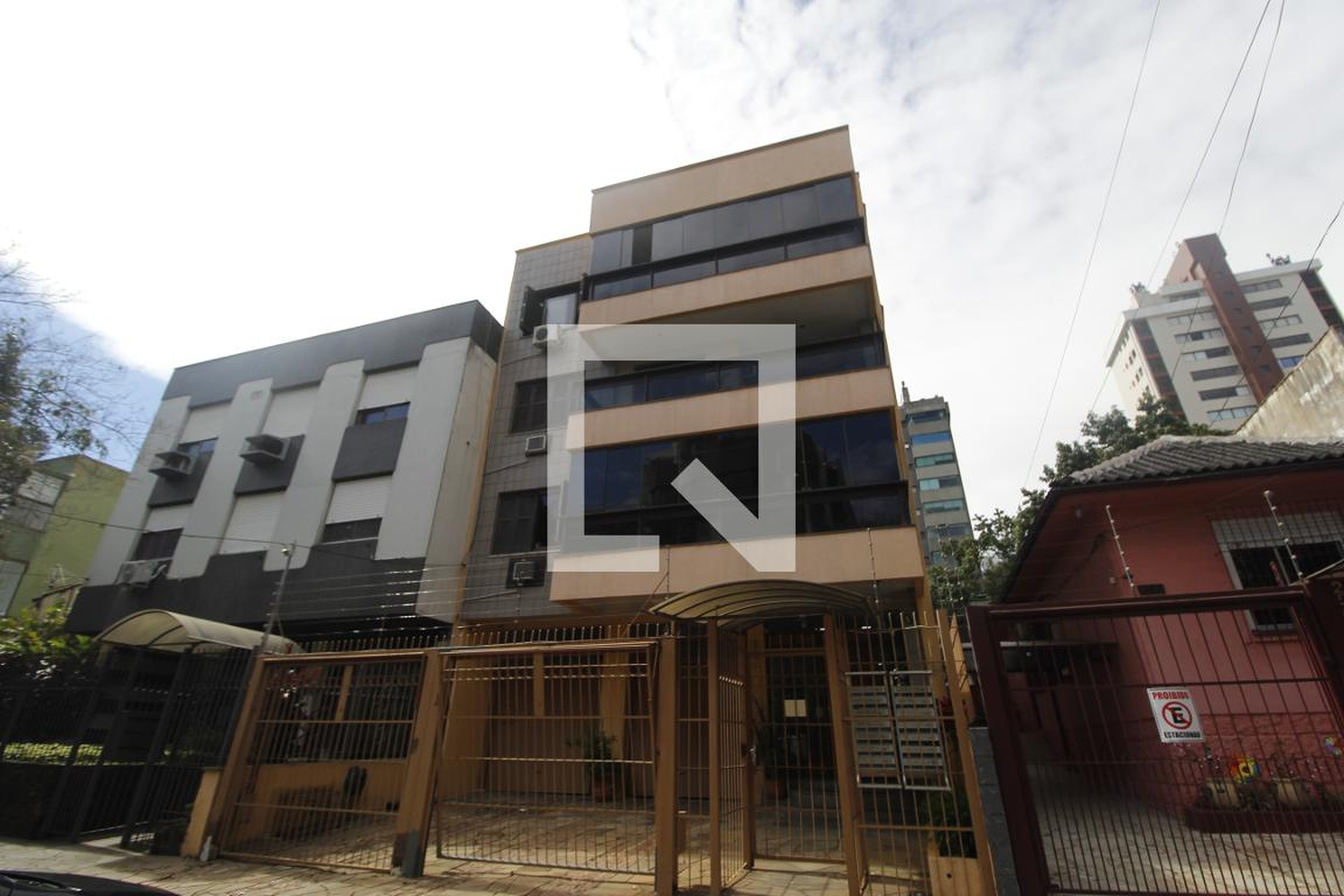 Fachada Condomínio em Avenida Coronel Lucas de Oliveira, 2540