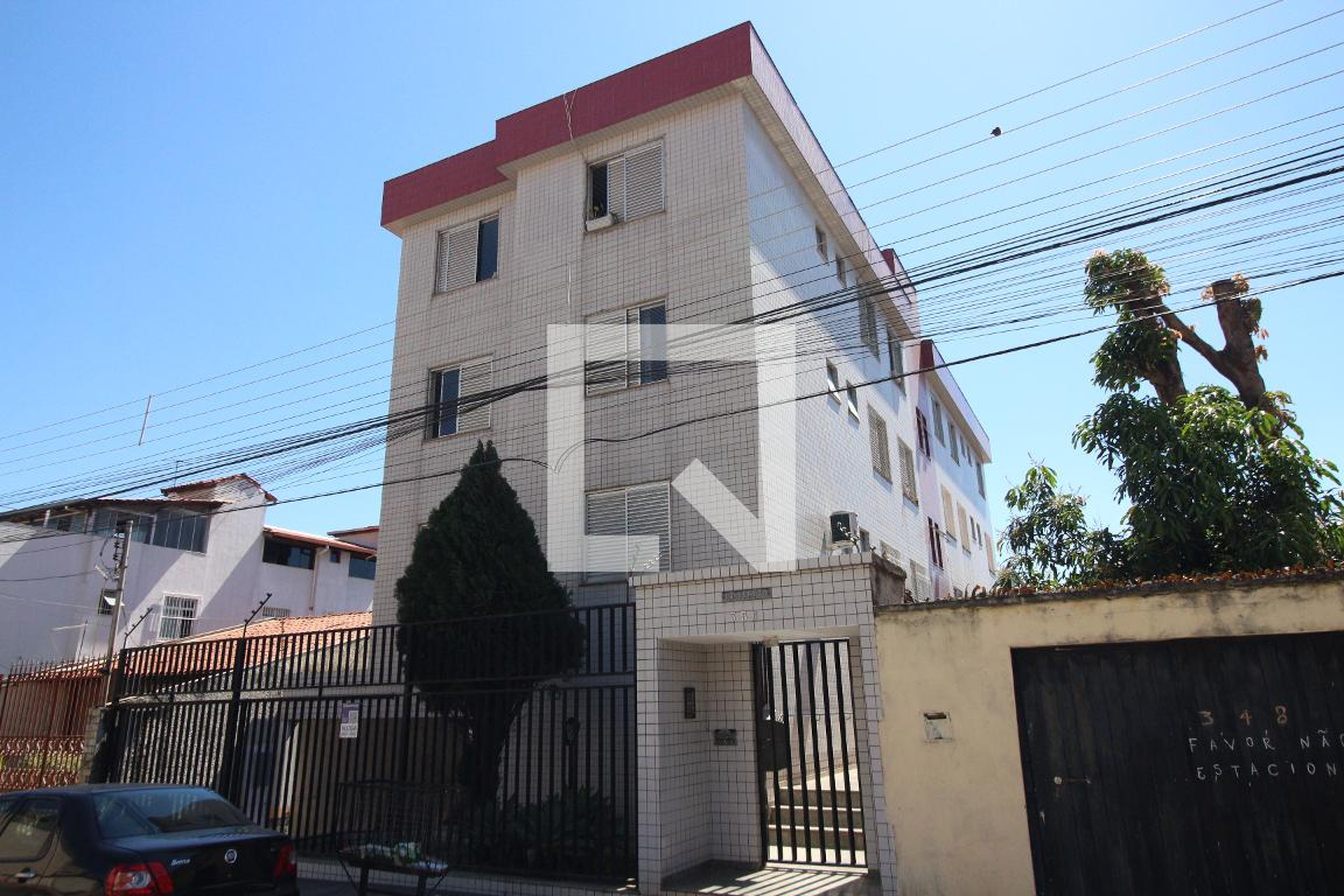 Fachada Condomínio em Rua Icobe, 356