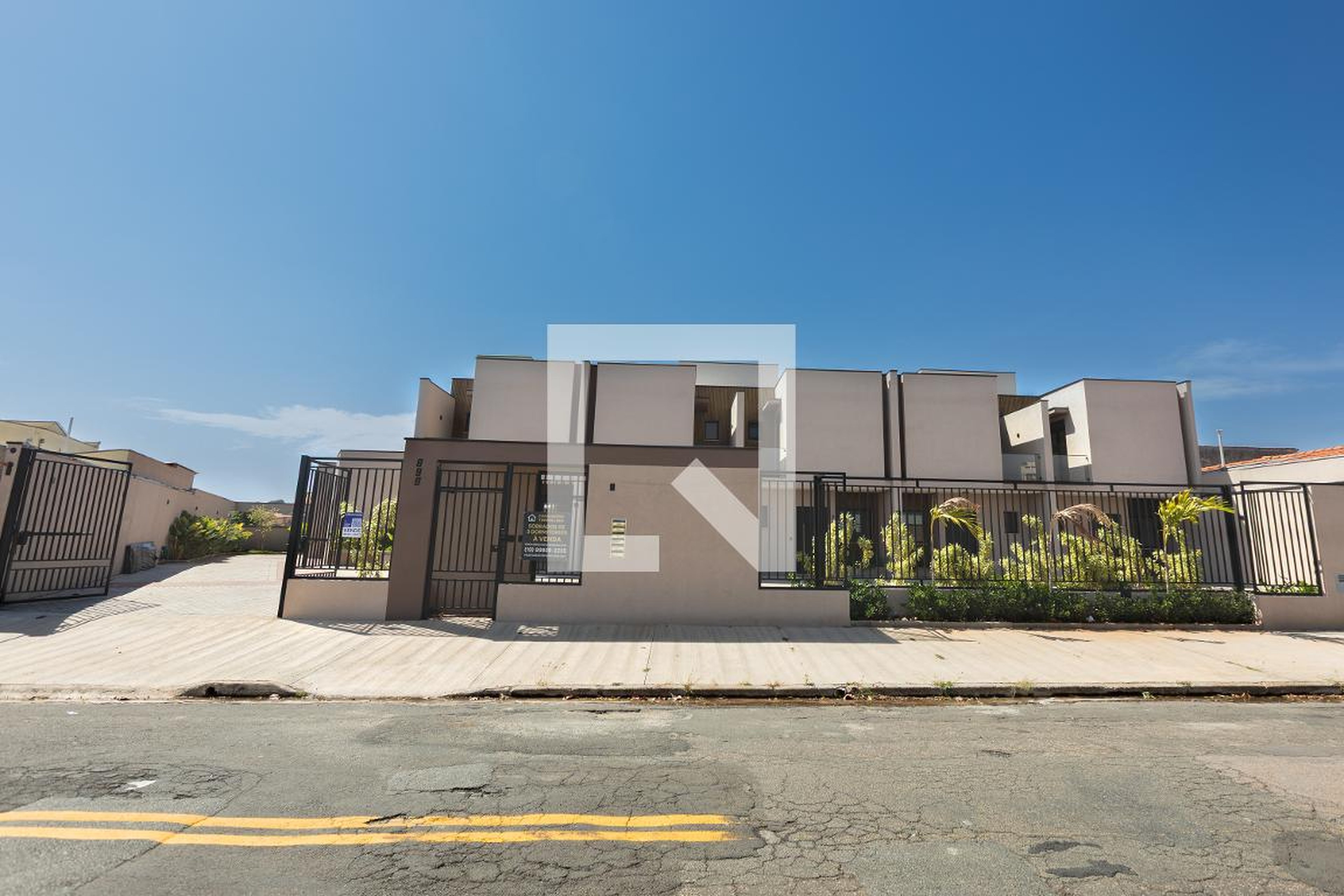 Fachada do Condomínio Condomínio Turmalina