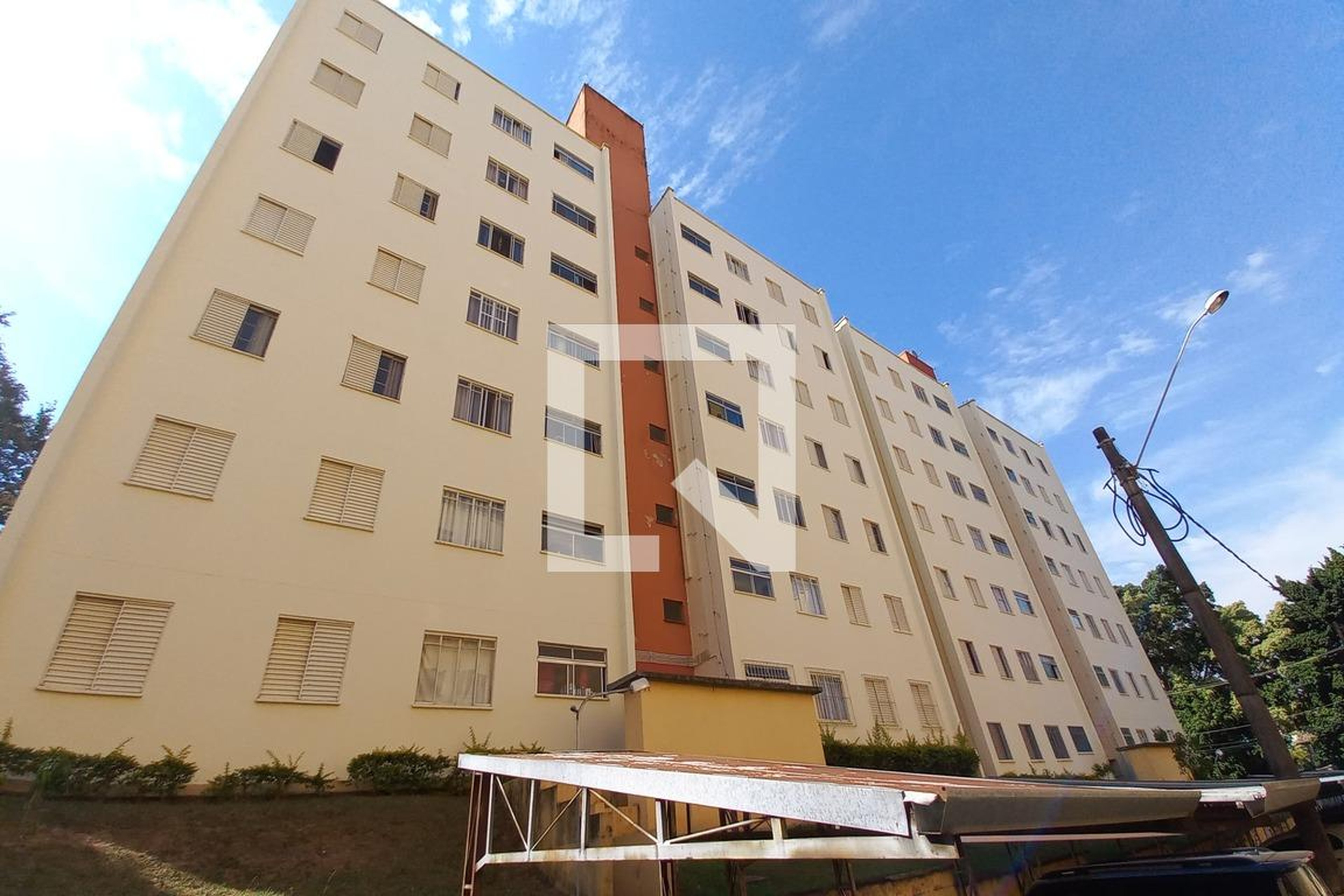 Fachada do Prédio Condomínio em Rua Angela Russo Tafner, 55