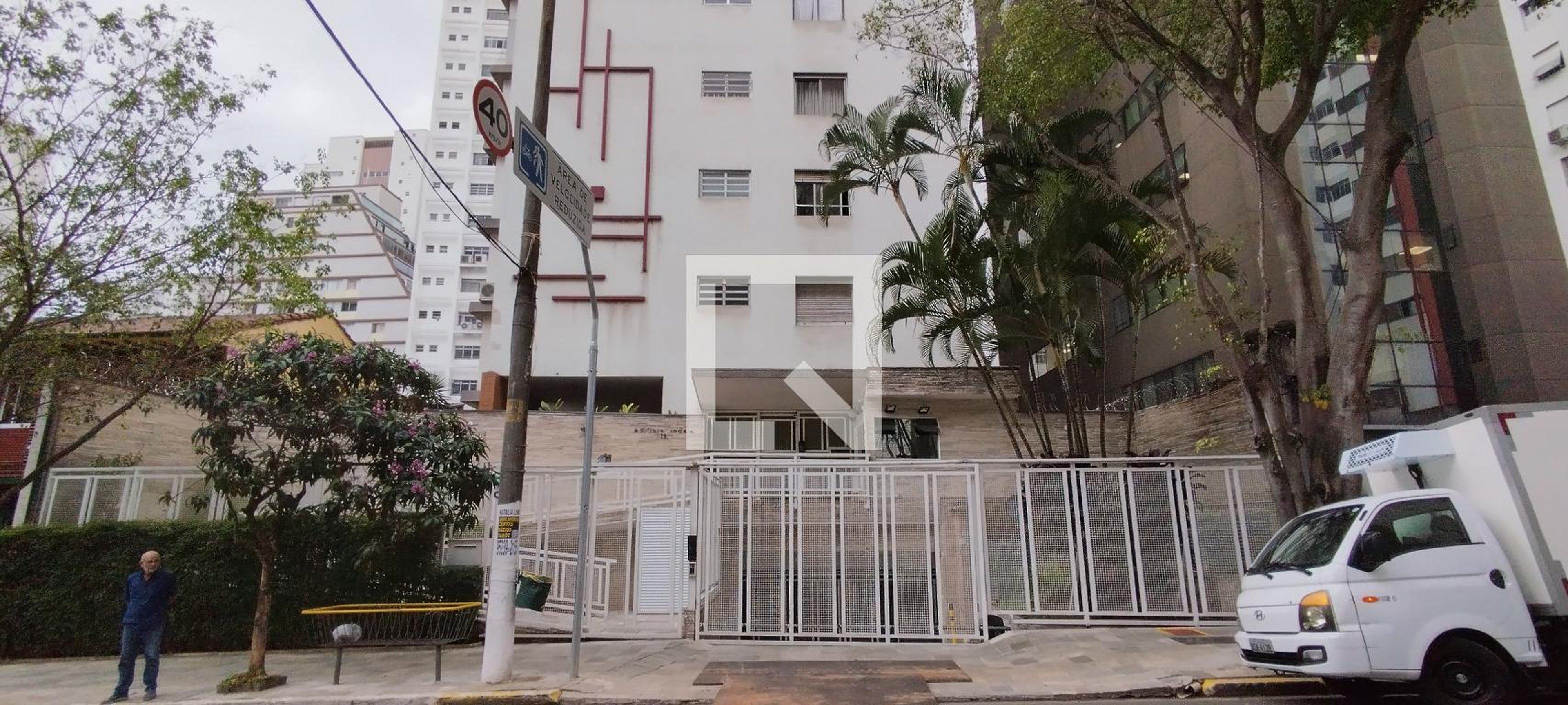 Fachada Condomínio Indaia