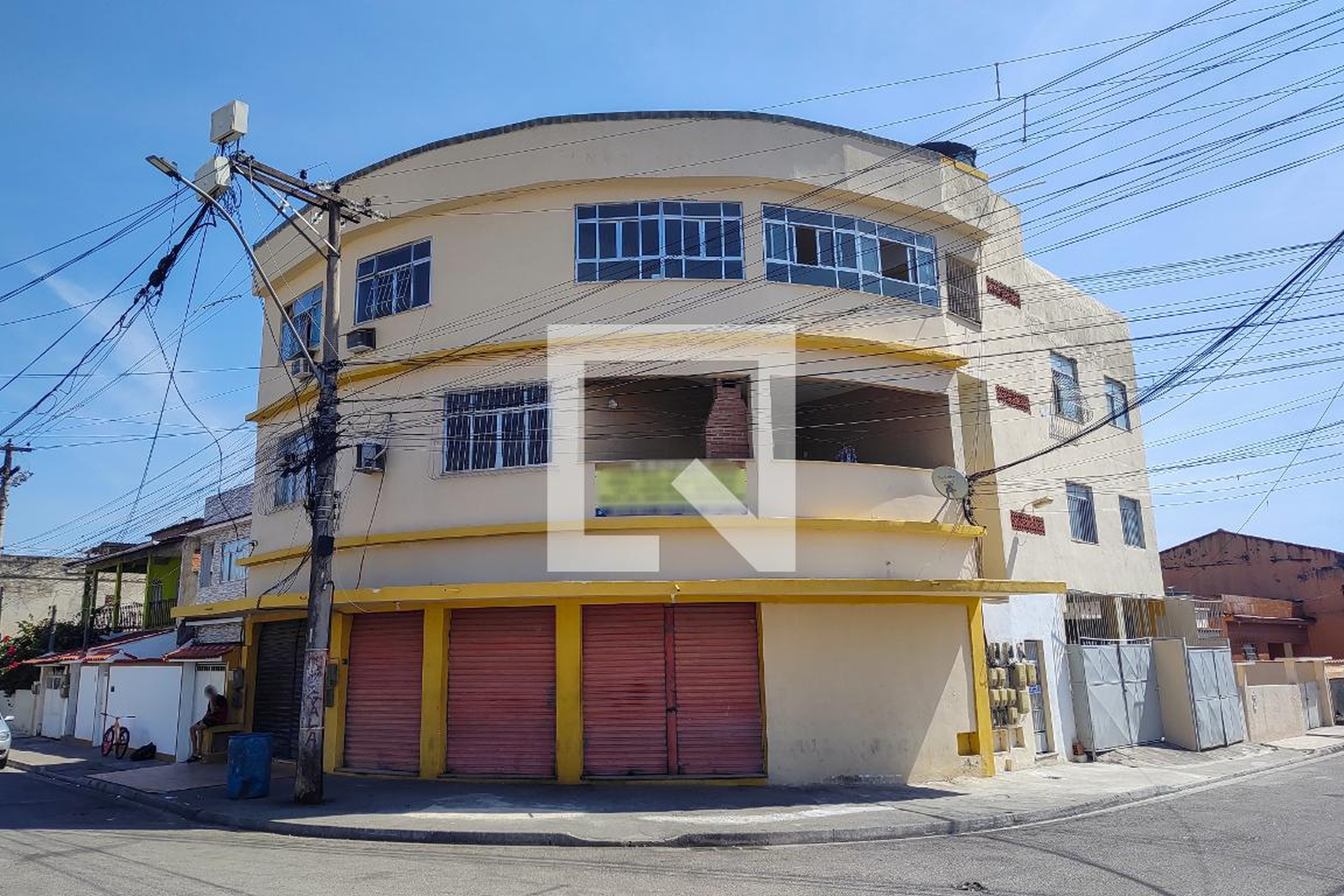 Fachada Condomínio em Avenida Cidade de Campos, 401