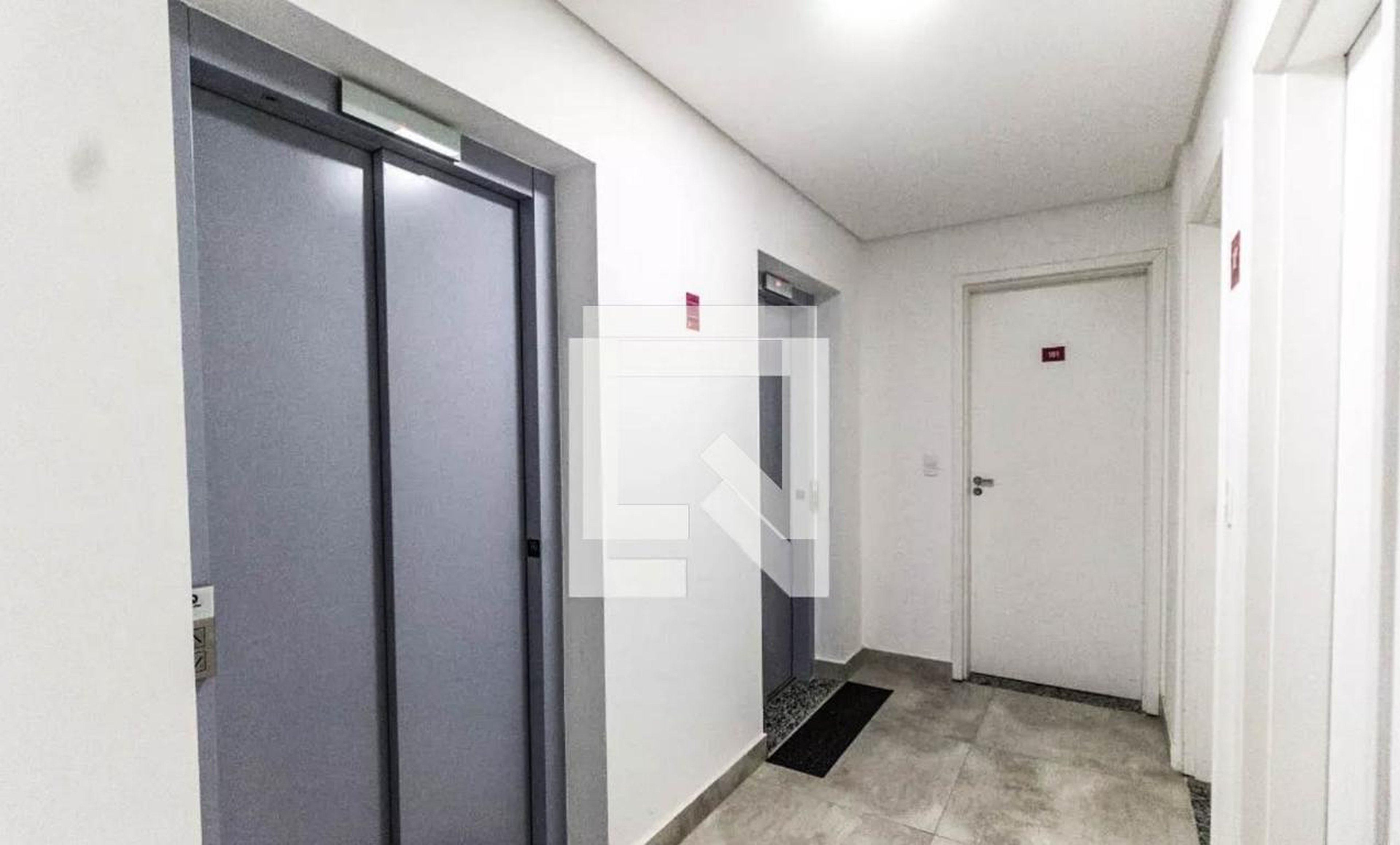 Elevador - Paulo Maldi 2 Parada Inglesa