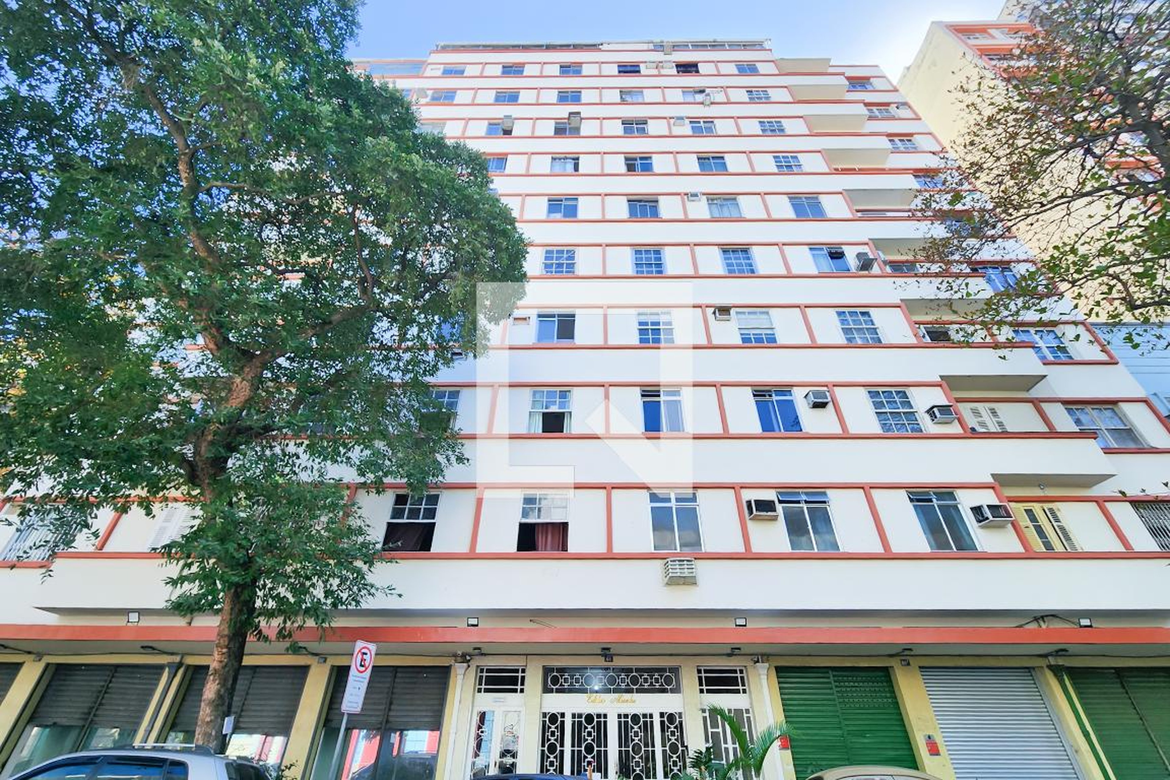 Fachada Condomínio Alhandra