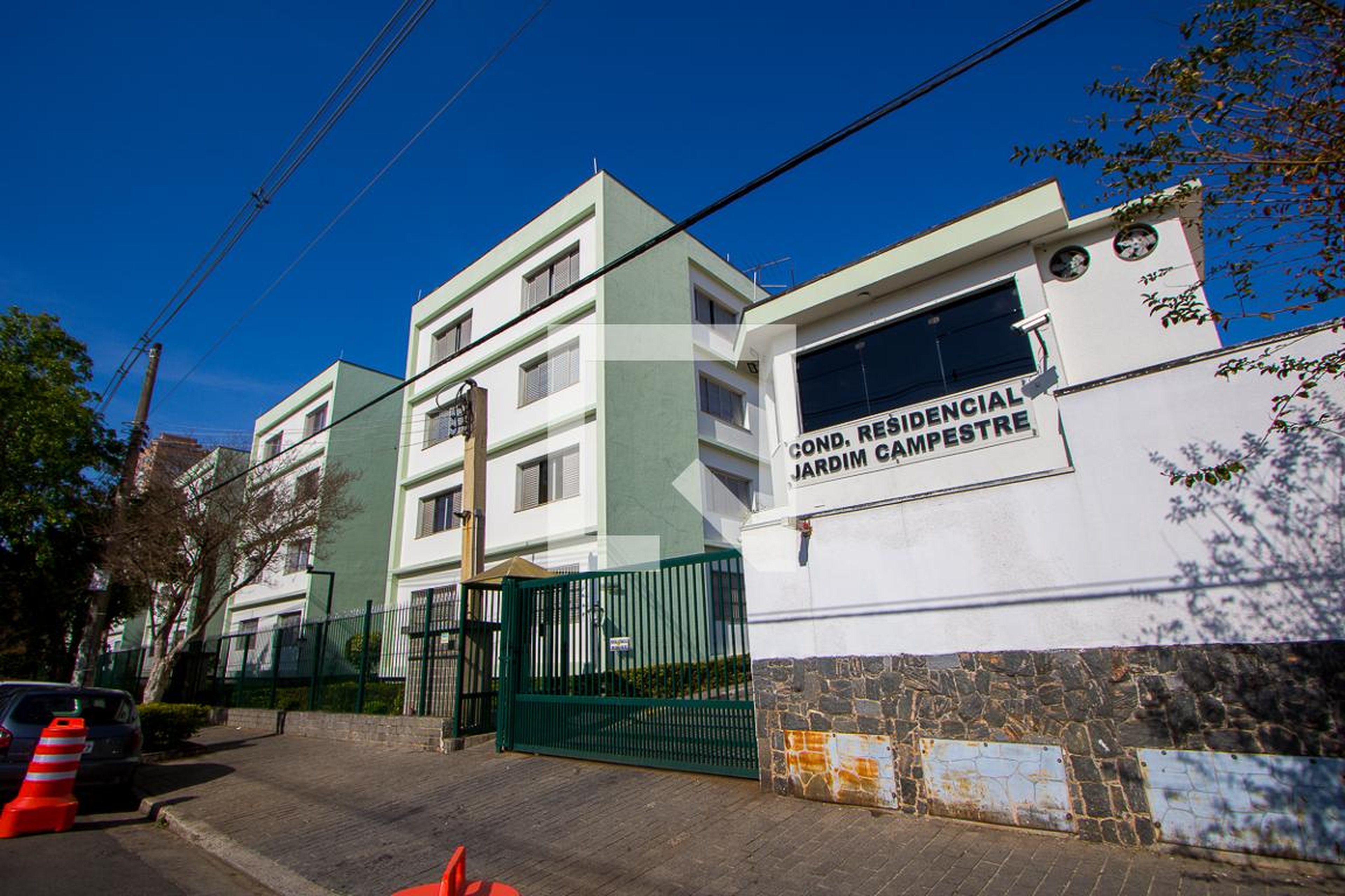 Fachada do condomínio Edifício Acácia