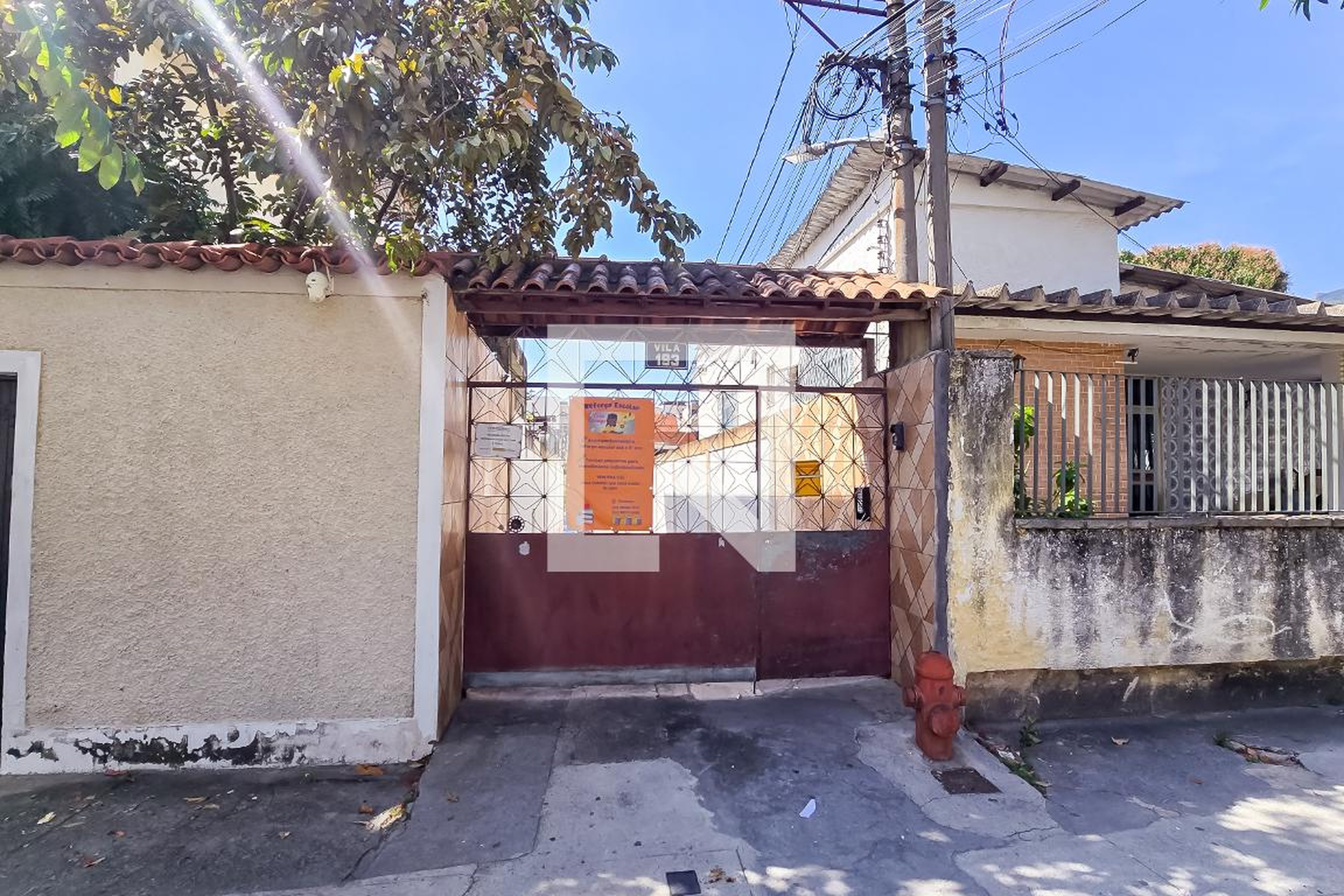Fachada Condomínio em Rua Dionísio Fernandes, 193