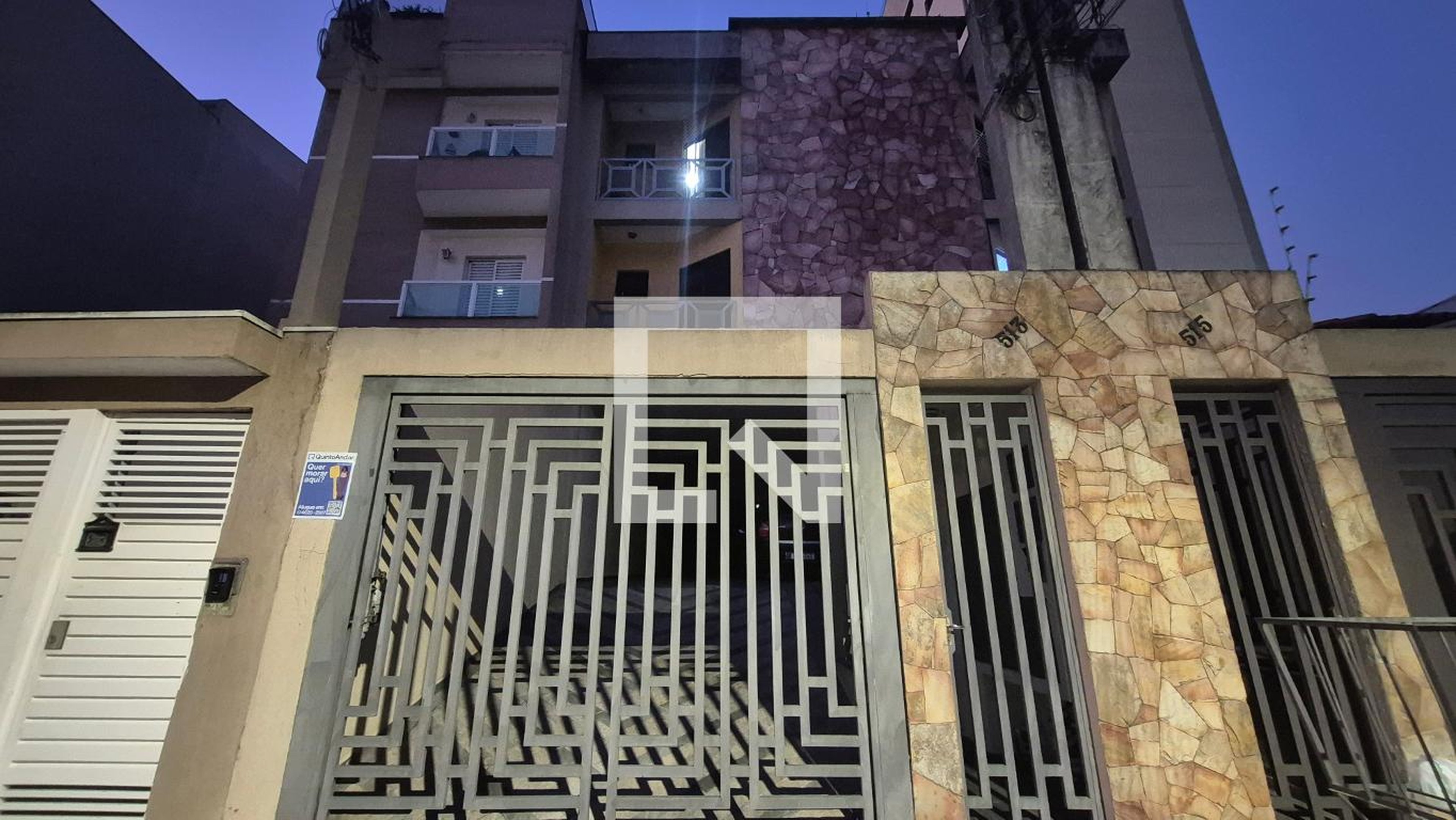 Fachada Condomínio em Rua Espanha, 515