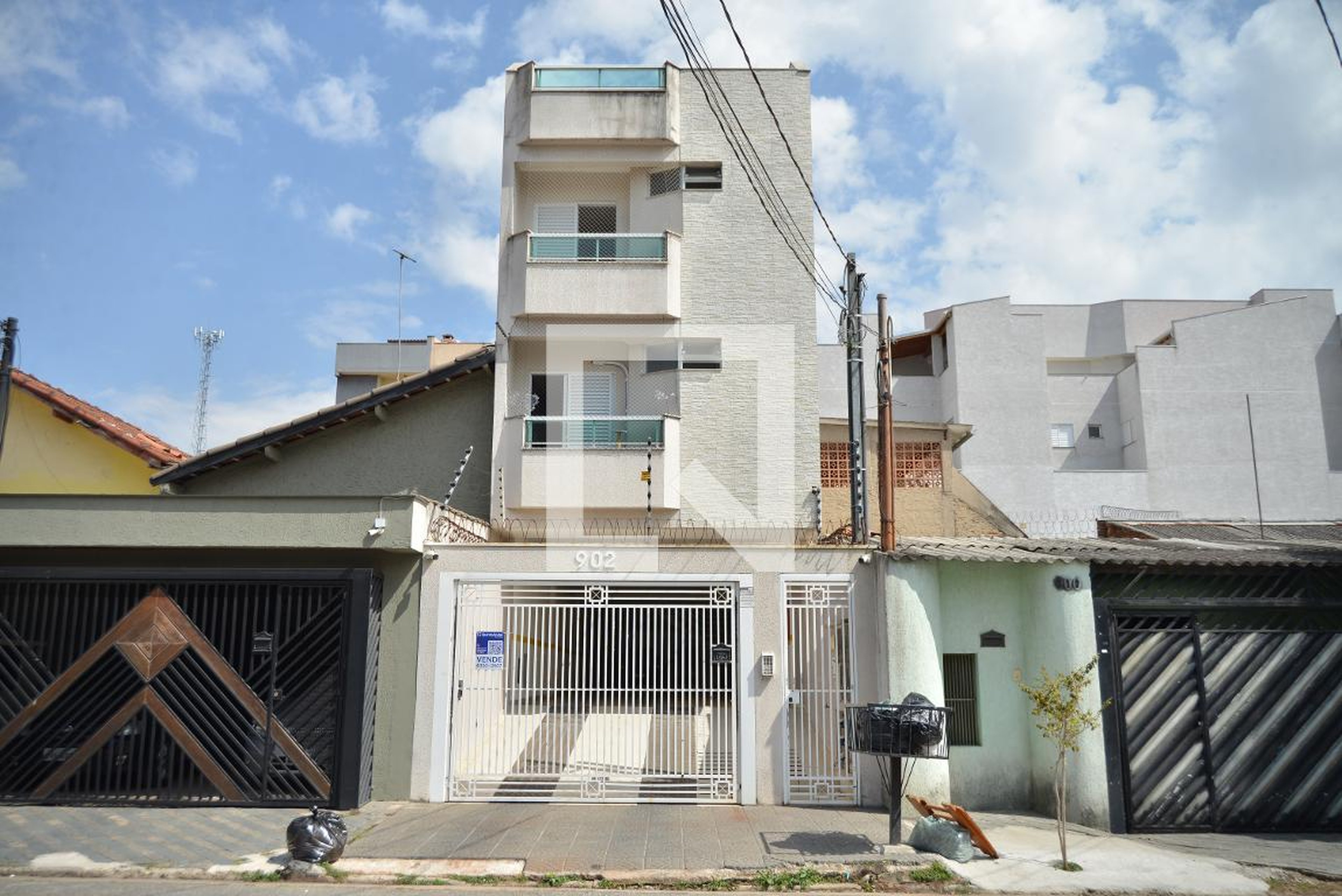 Fachada do Prédio Condomínio em Rua Cisplatina, 902
