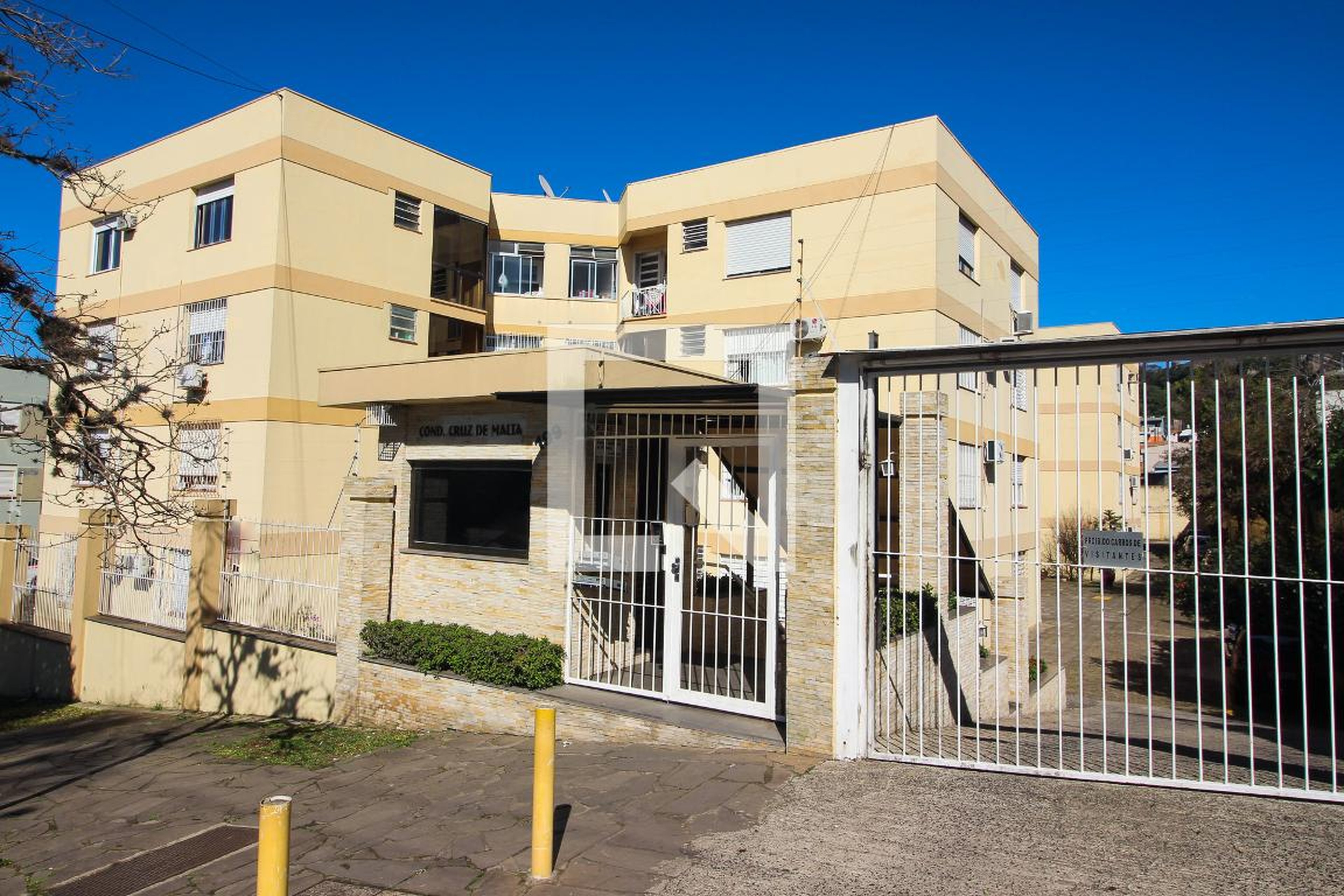 Fachada do condomínio Condomínio Cruz de Malta