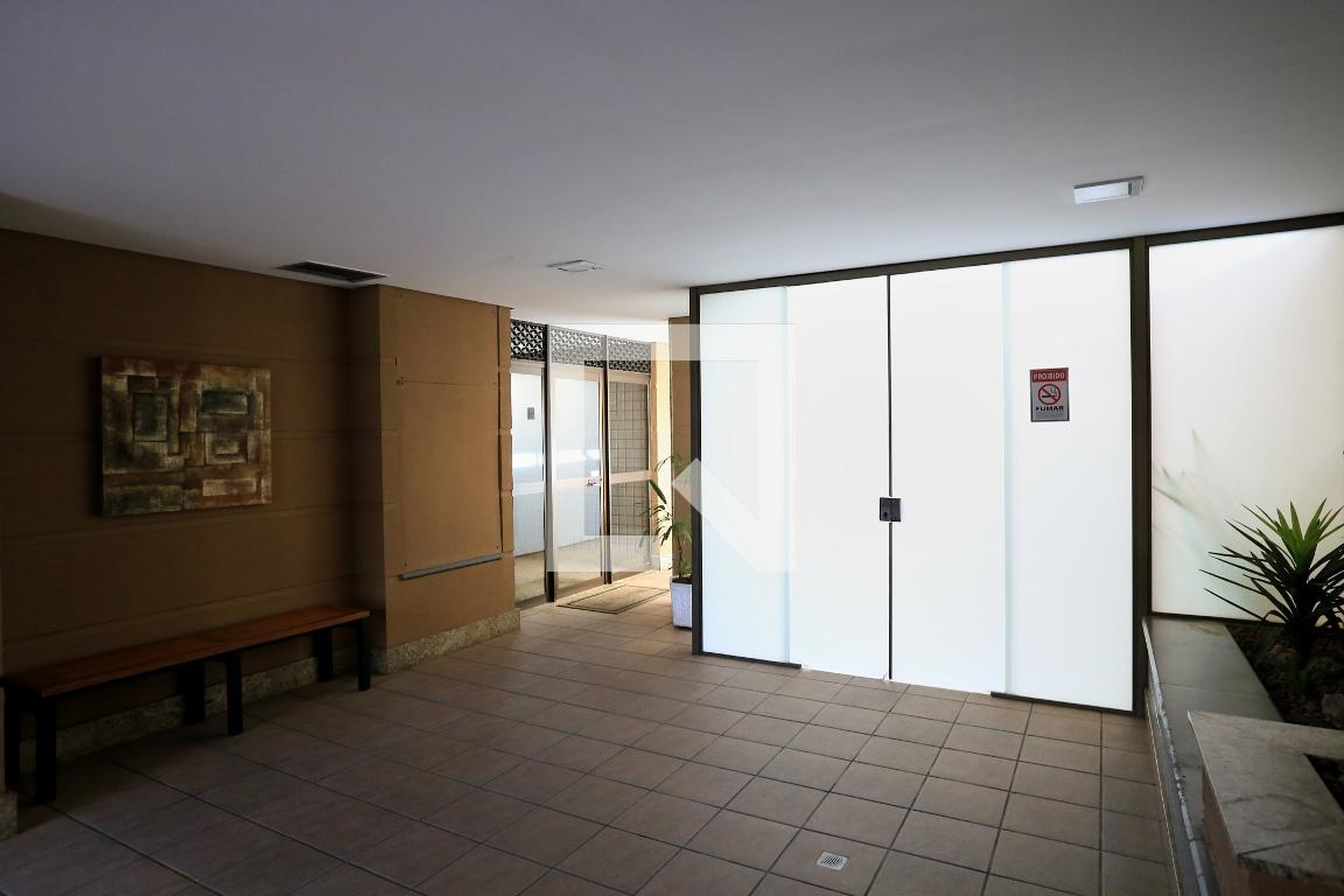 Hall - Vicentina Soares Barbeitos