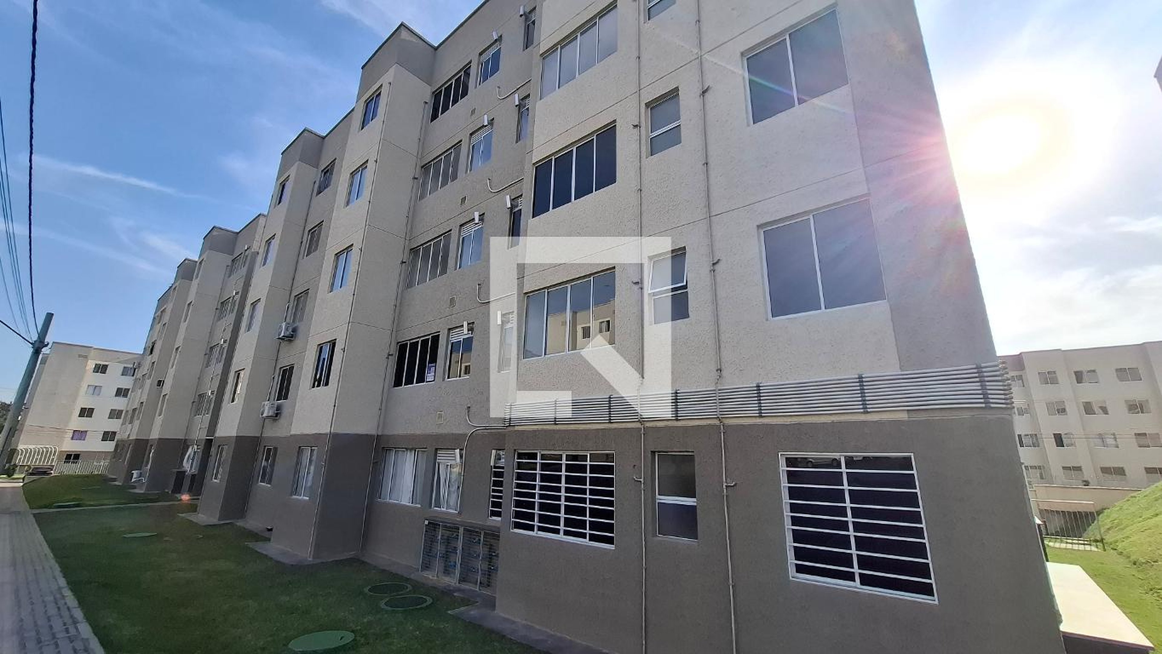 Fachada Condomínio em Rua Olinda Ellis, 311