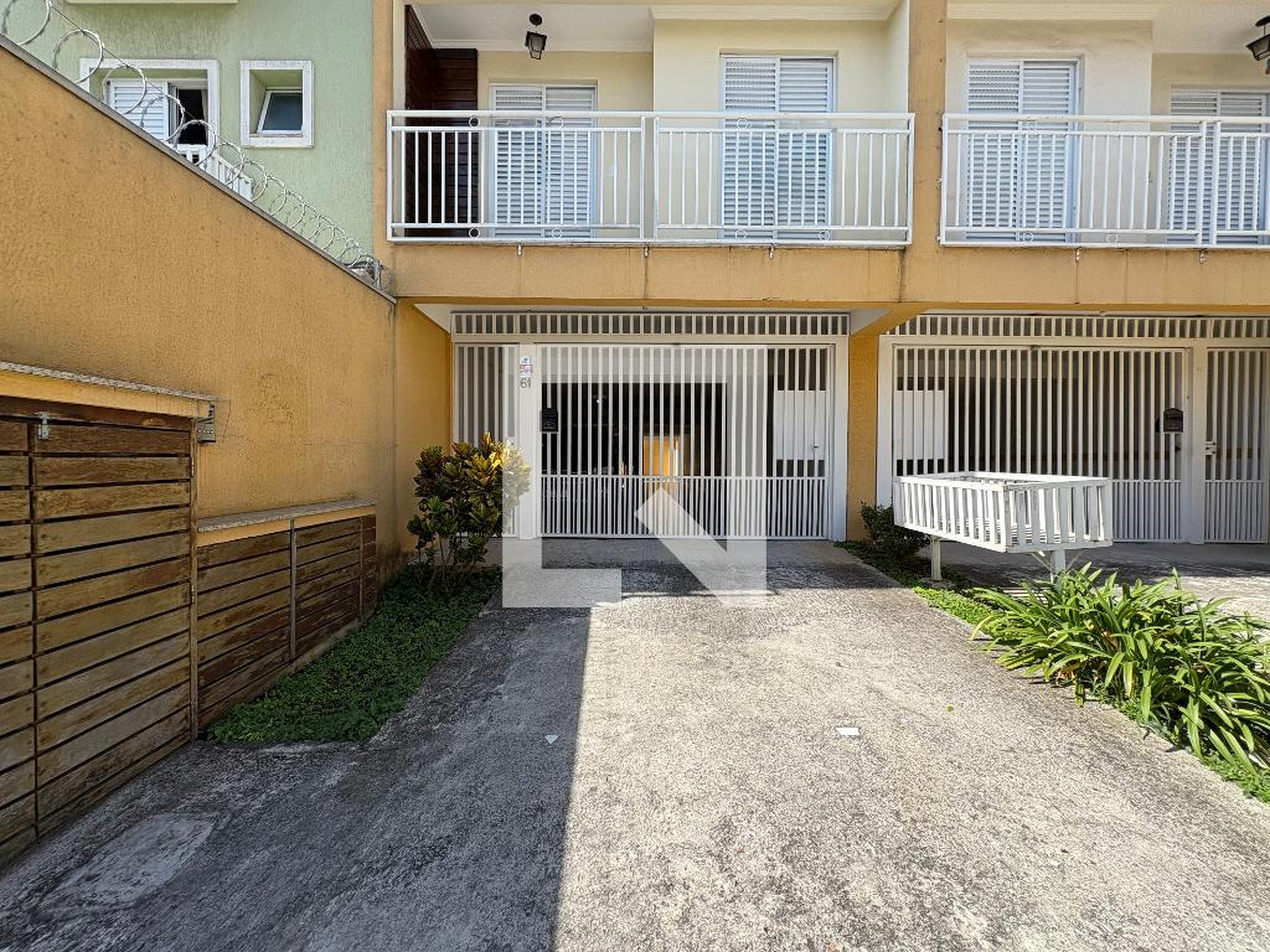 Fachada Condomínio em Rua Madagascar, 61