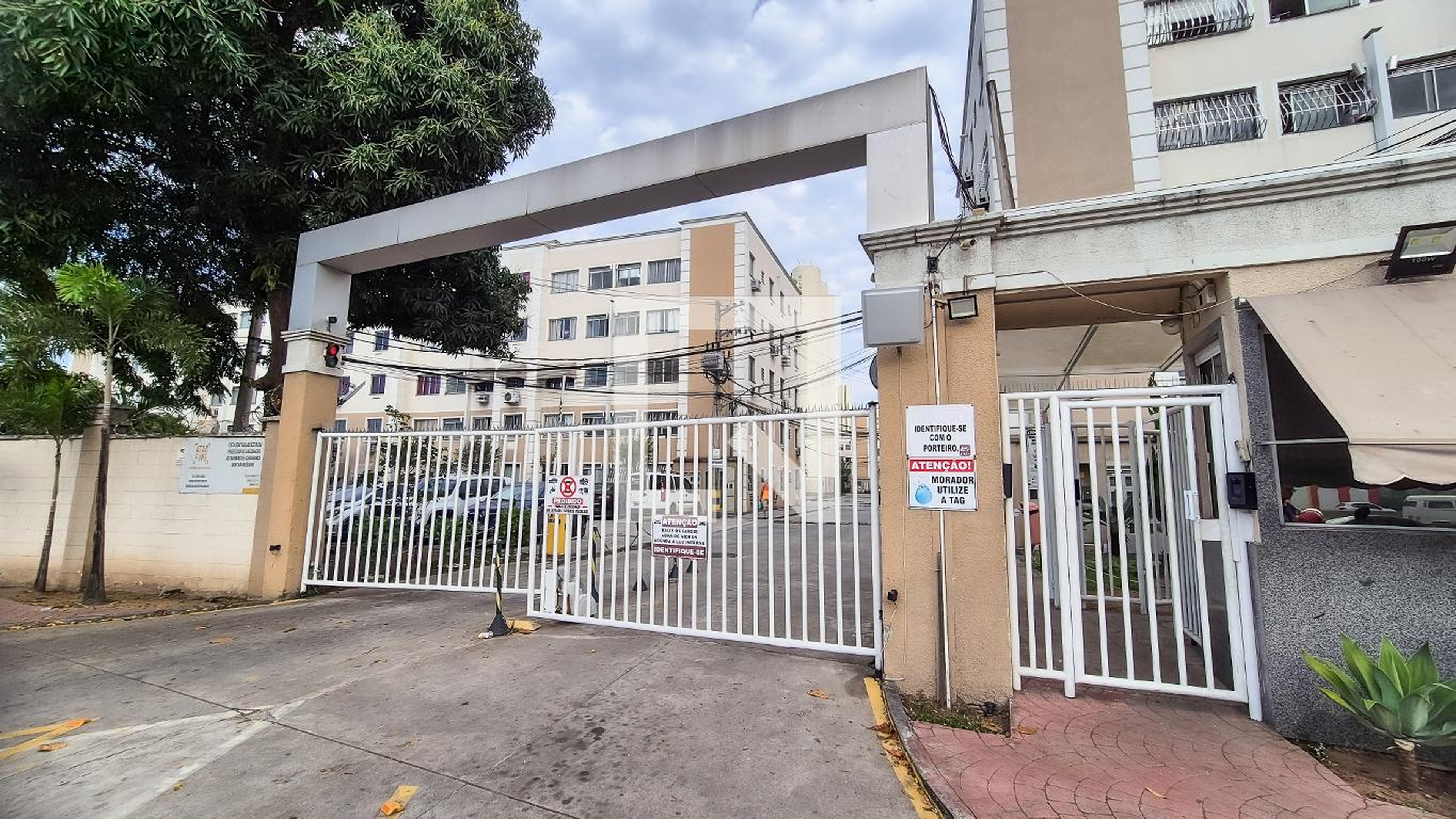 Fachada Condomínio Parque Retiro da Serra