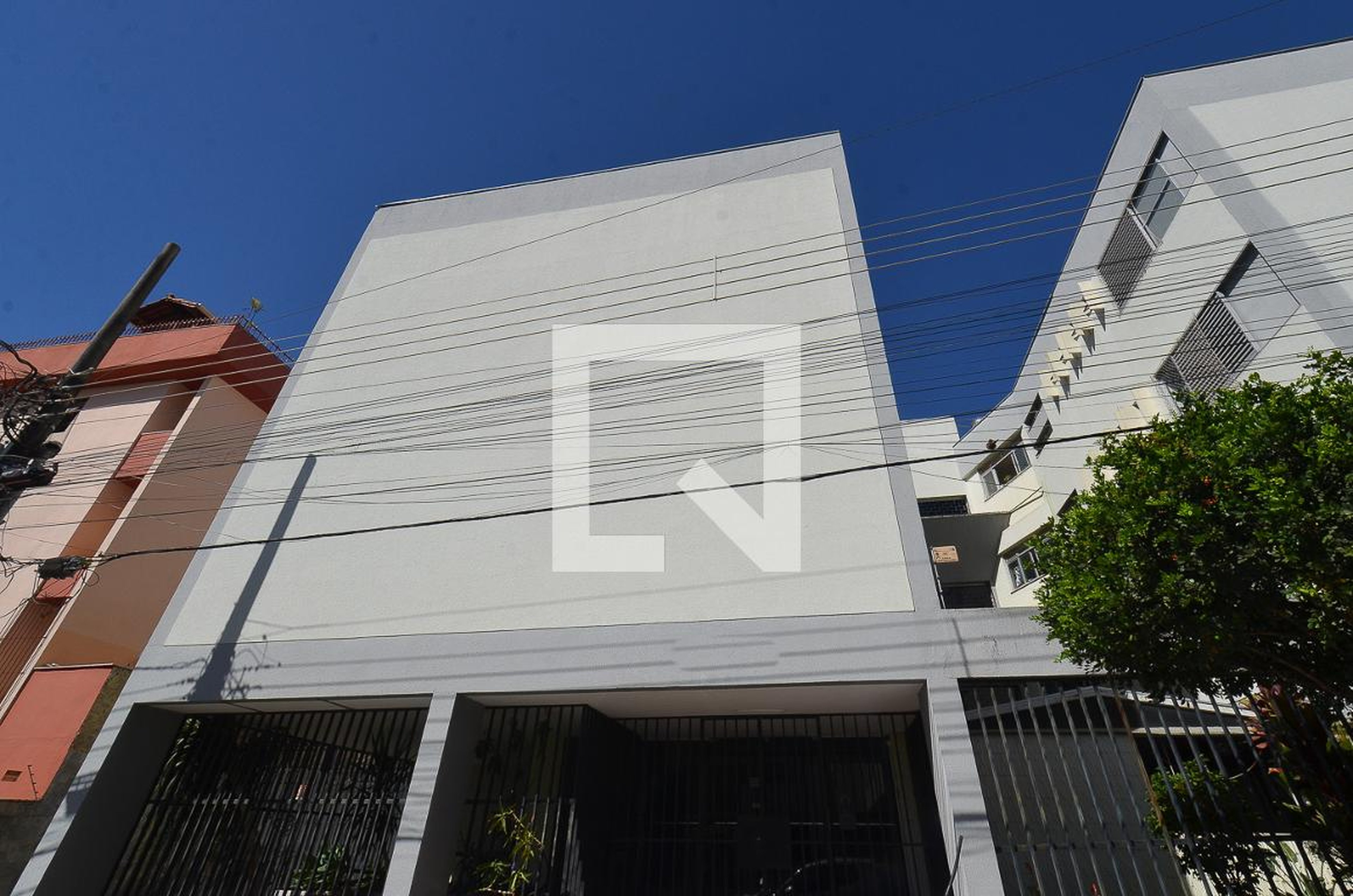 Fachada Condomínio em Rua Horta Barbosa, 374