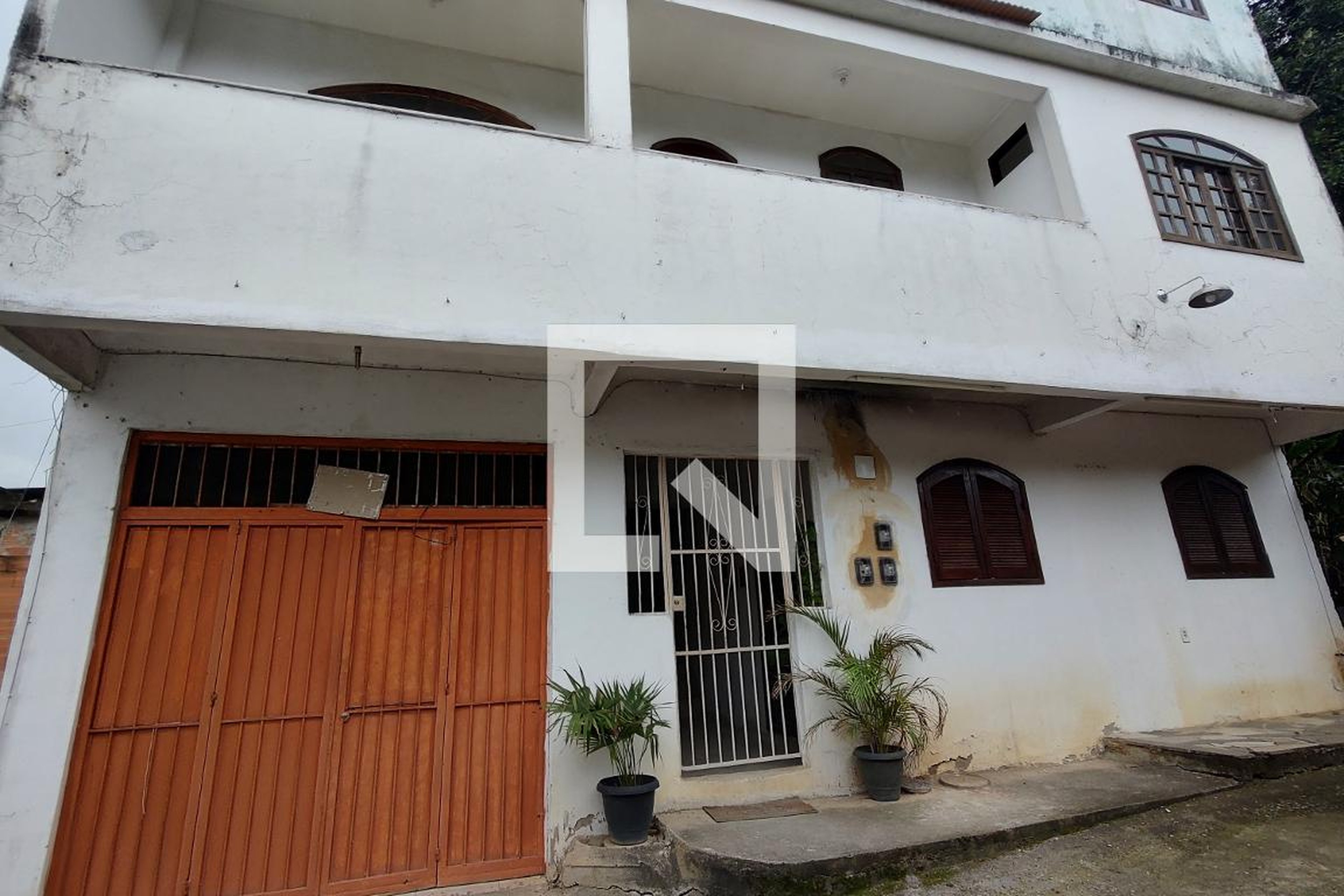 Fachada Condomínio em Rua André Rocha, 655