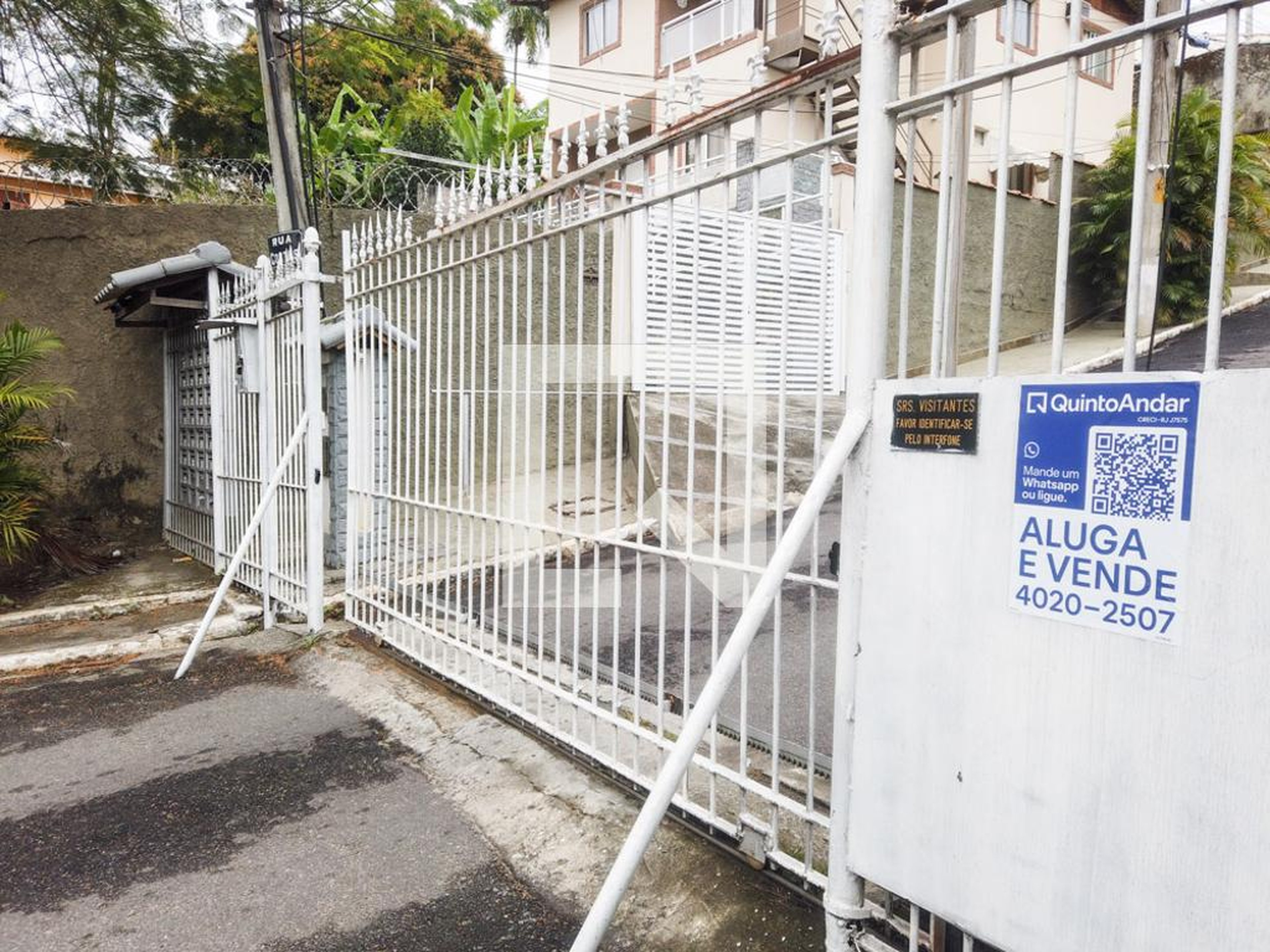 Fachada do Condomínio Condomínio em Rua Cortês, 125