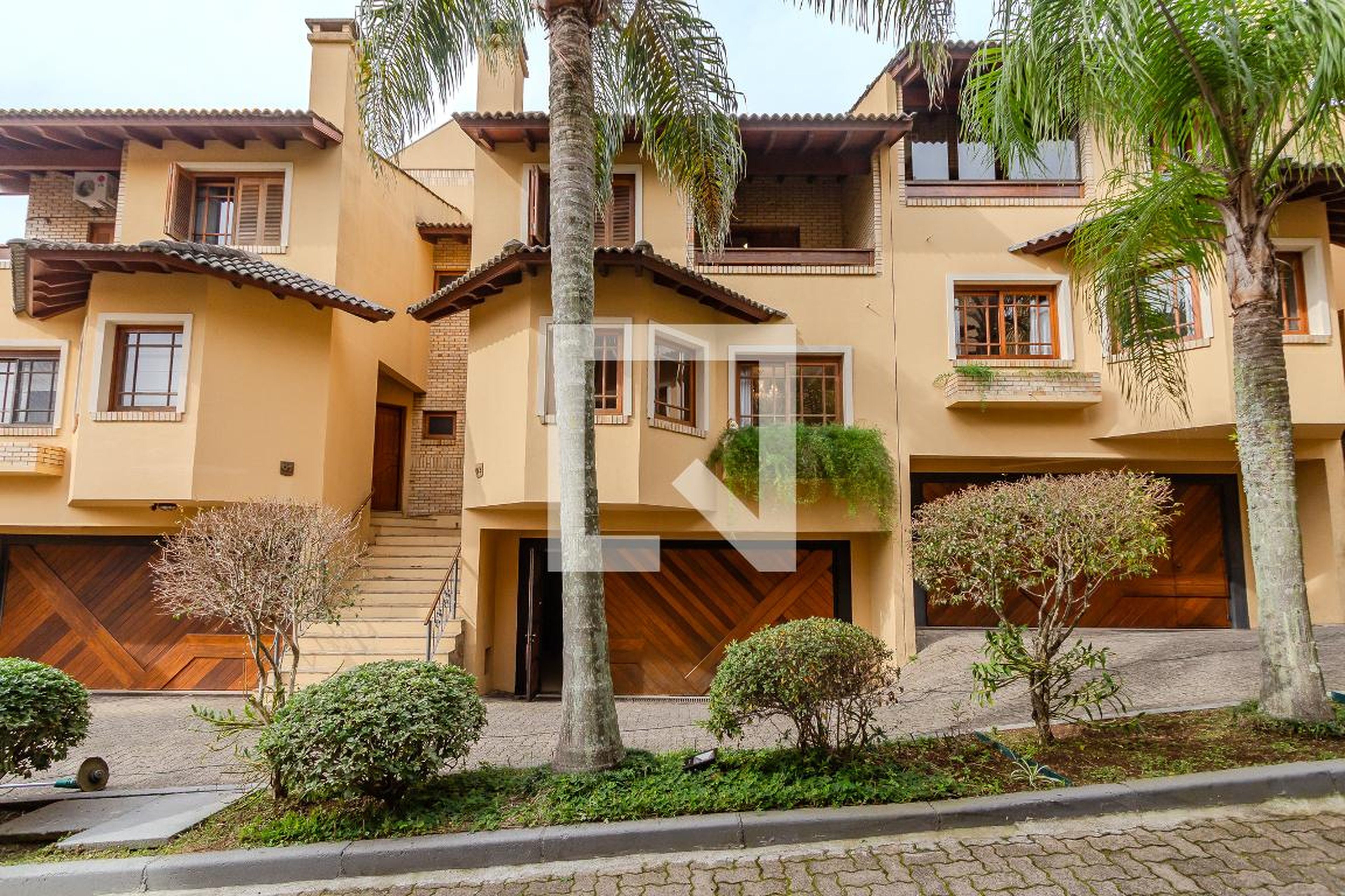 Fachada Condomínio em Rua Landel de Moura, 999