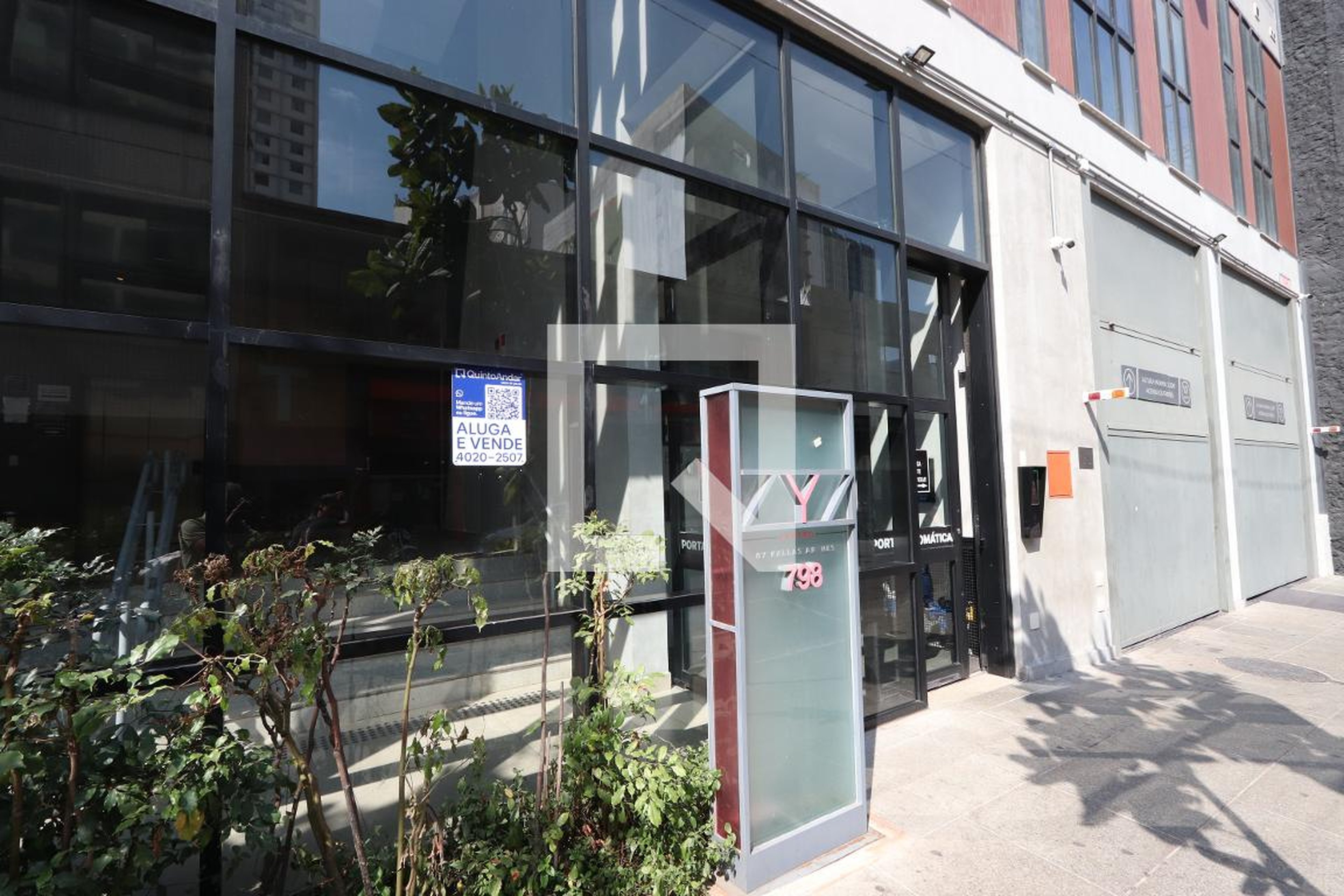 Entrada - ZYZ Centro by Kallas Arkhes