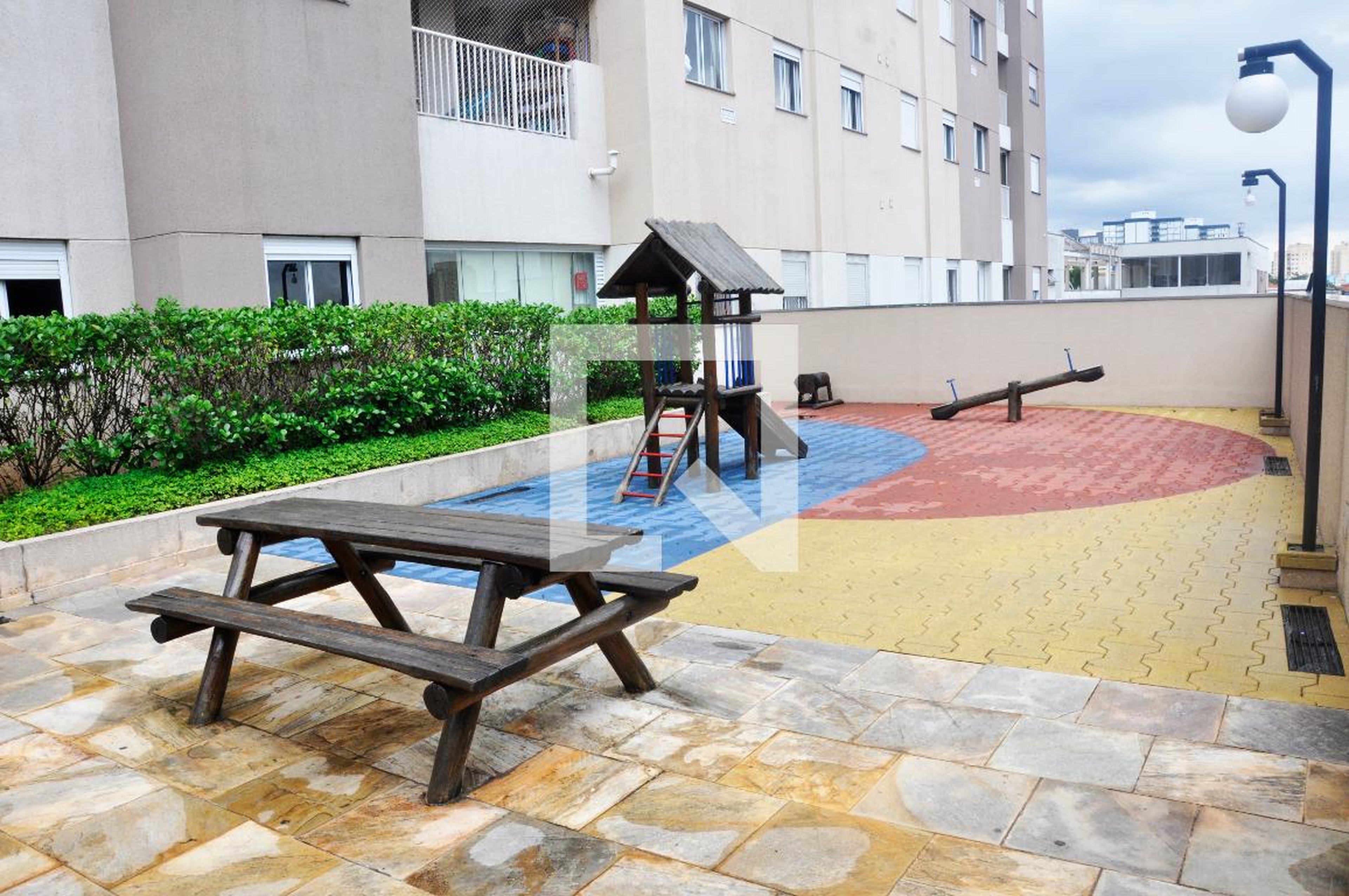 Playground - Hit High Limão