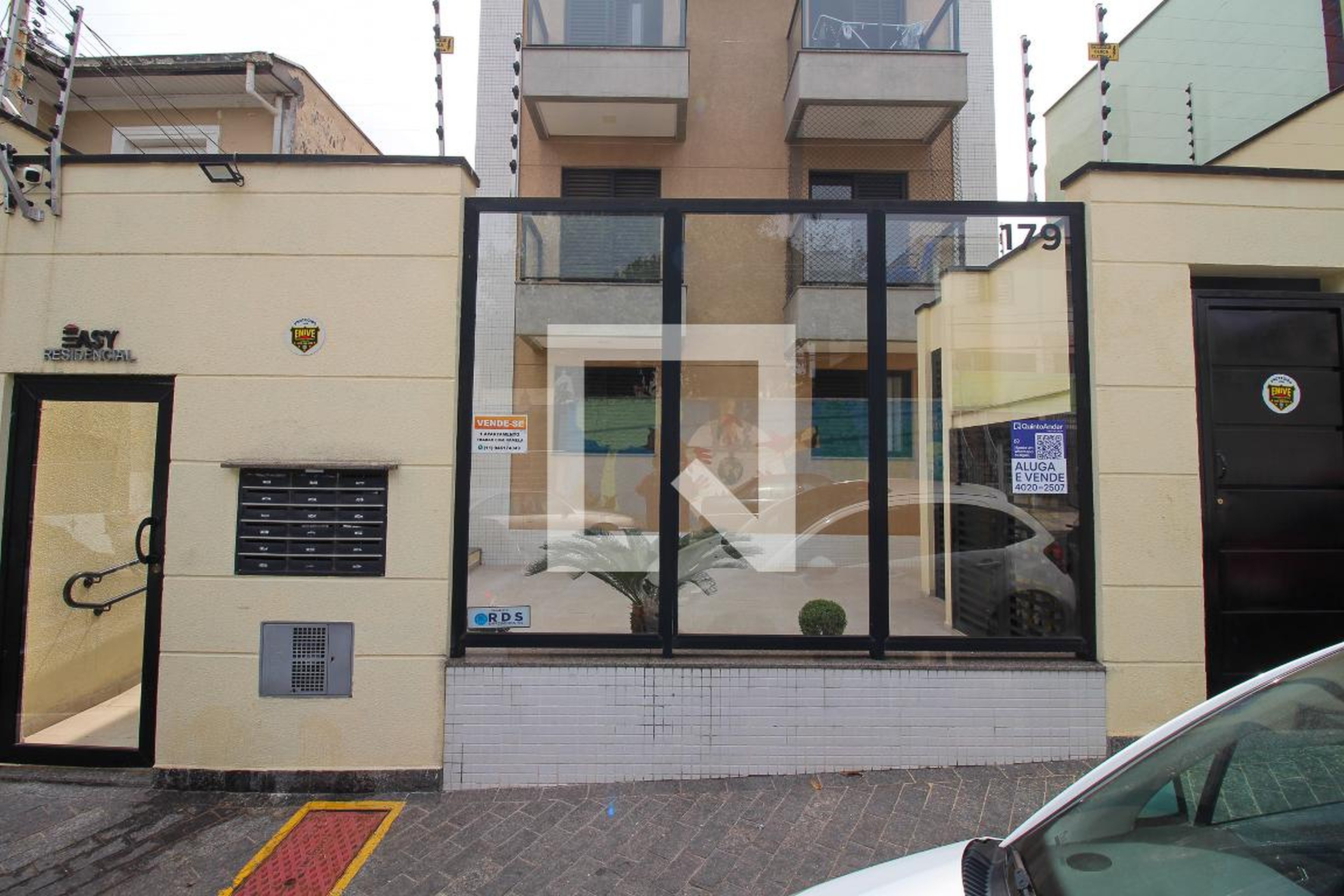 Fachada Condomínio Easy