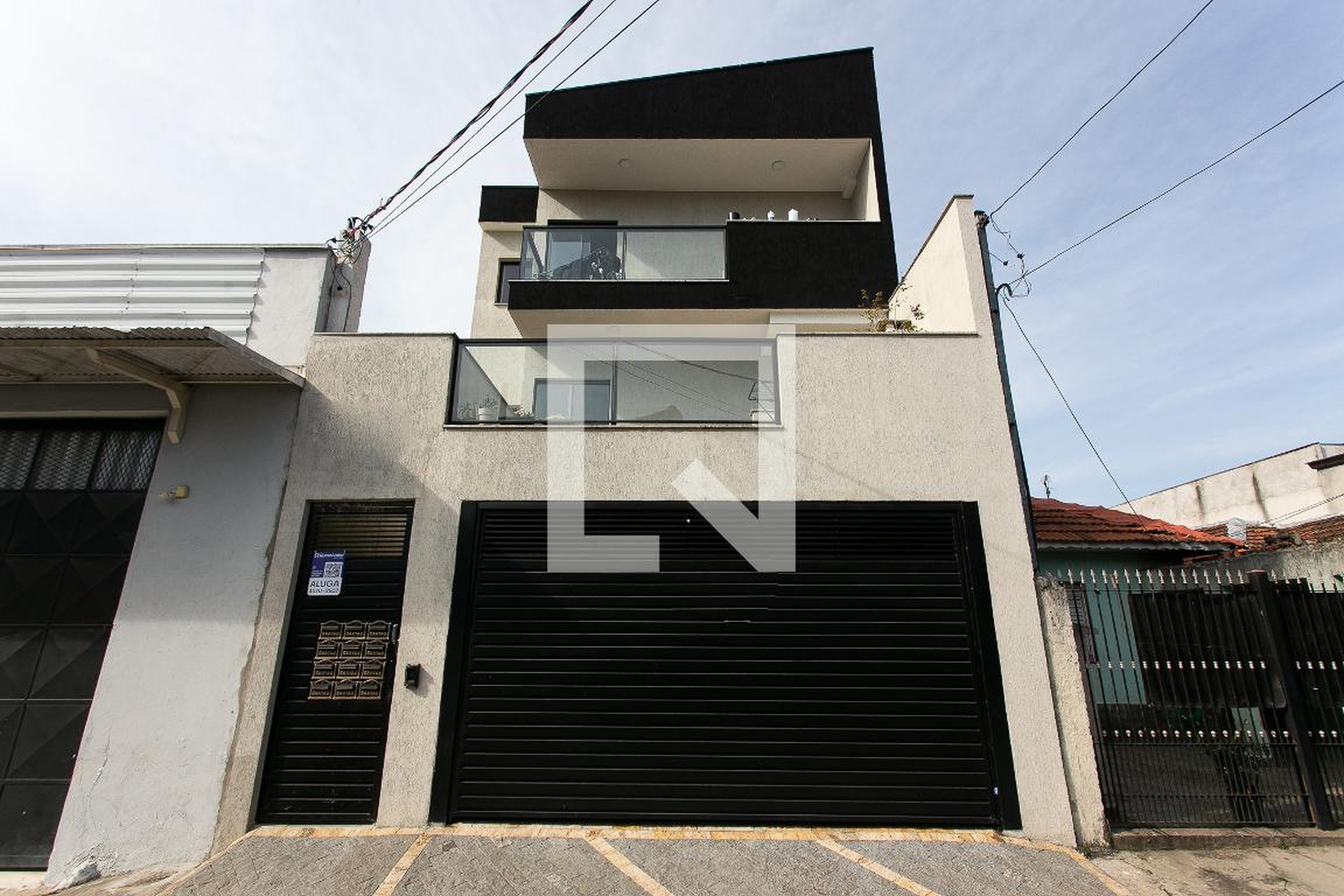 Fachada Condomínio em Rua Mair, 10