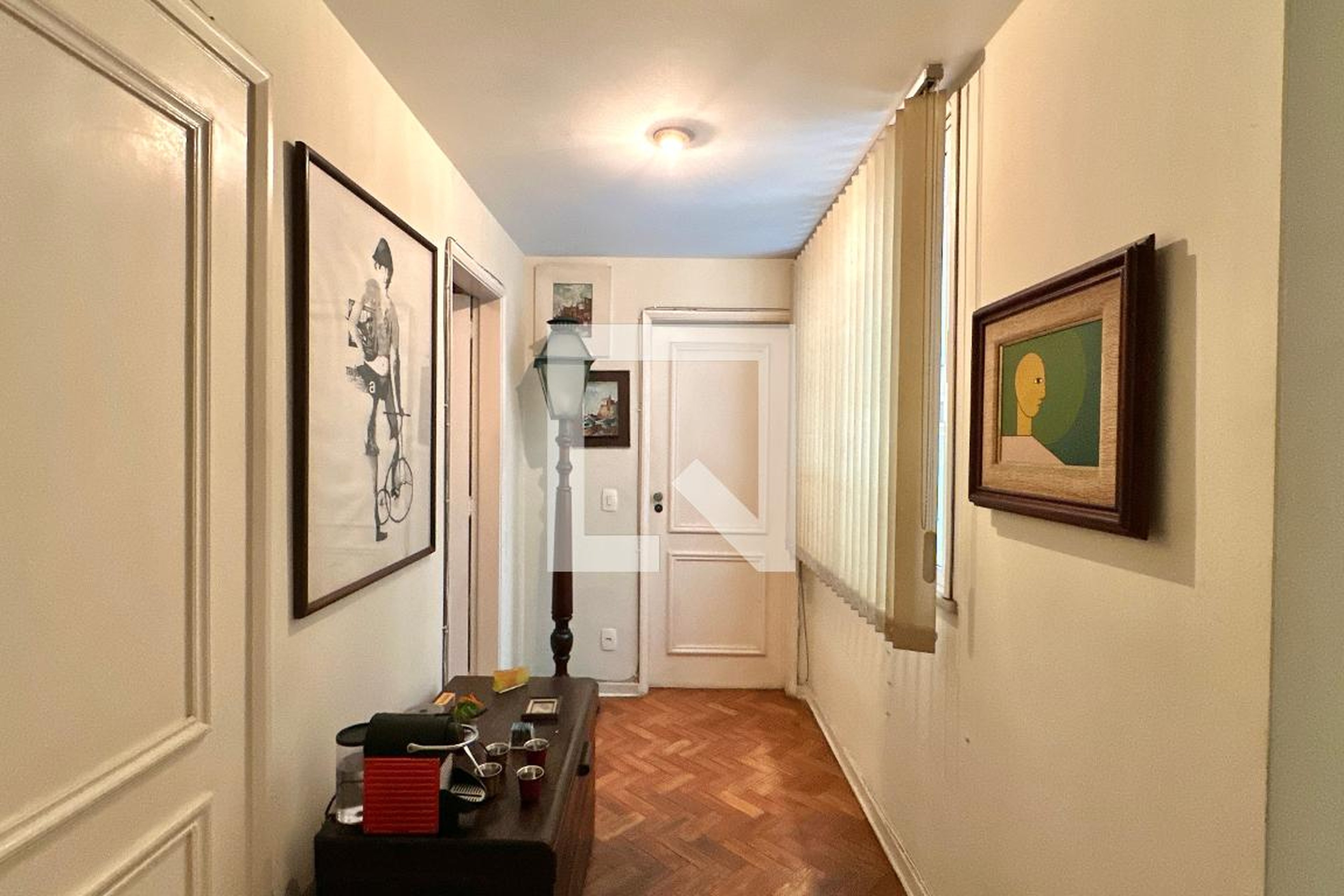 Hall - null