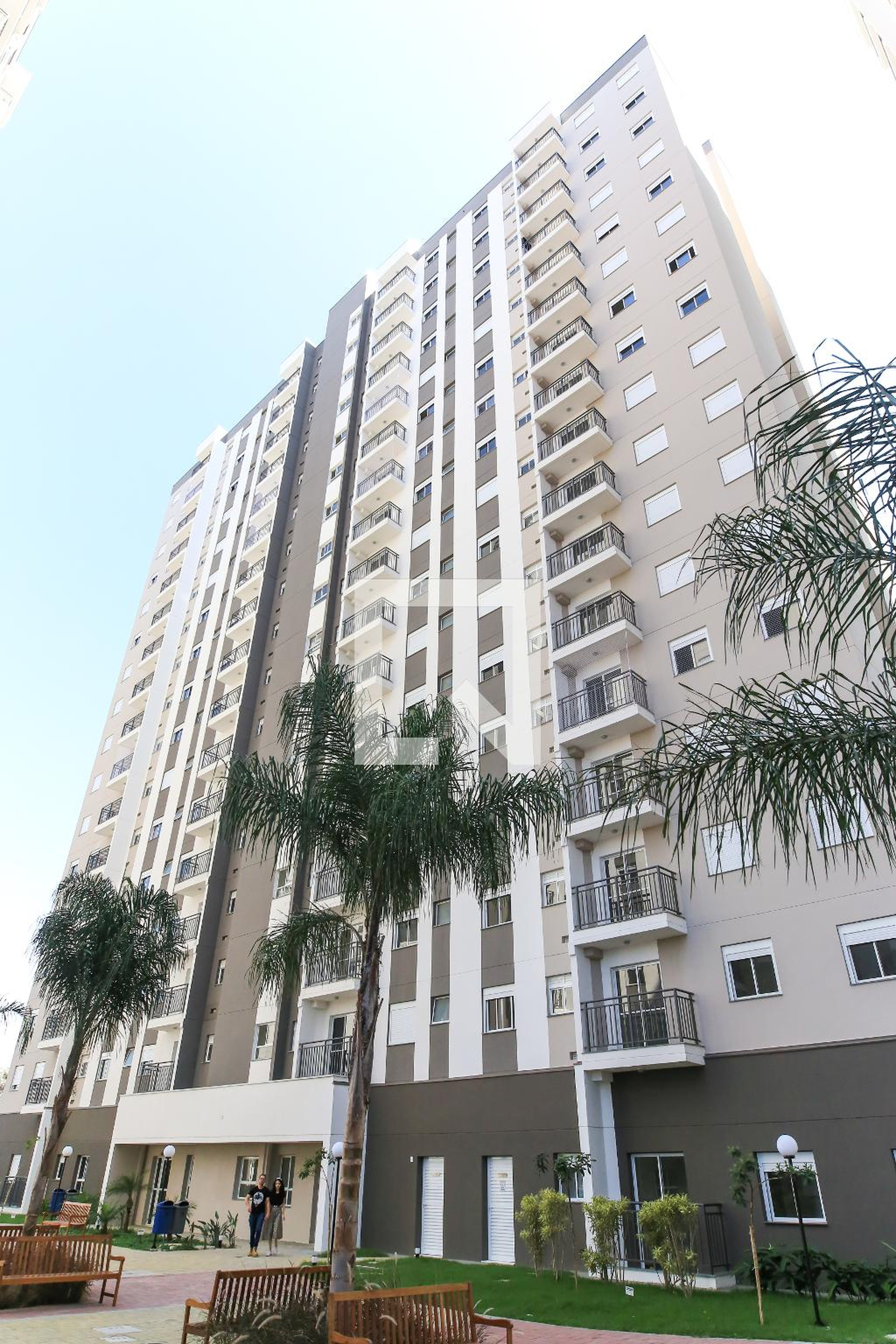 Fachada Condomínio em Avenida G. C Josué Sant’ana, 598