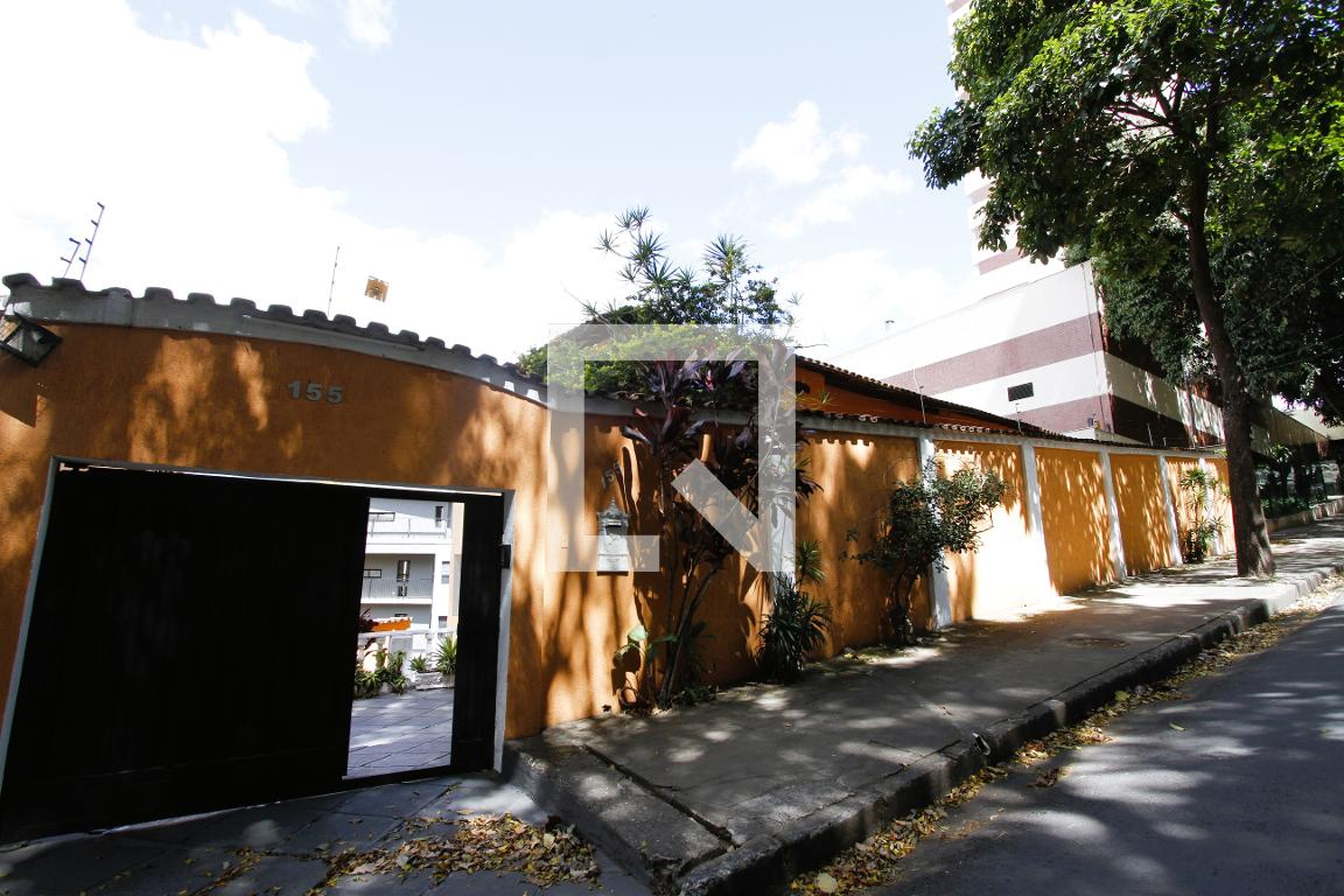 Fachada Condomínio em Rua Engenheiro Albert Scharle, 155