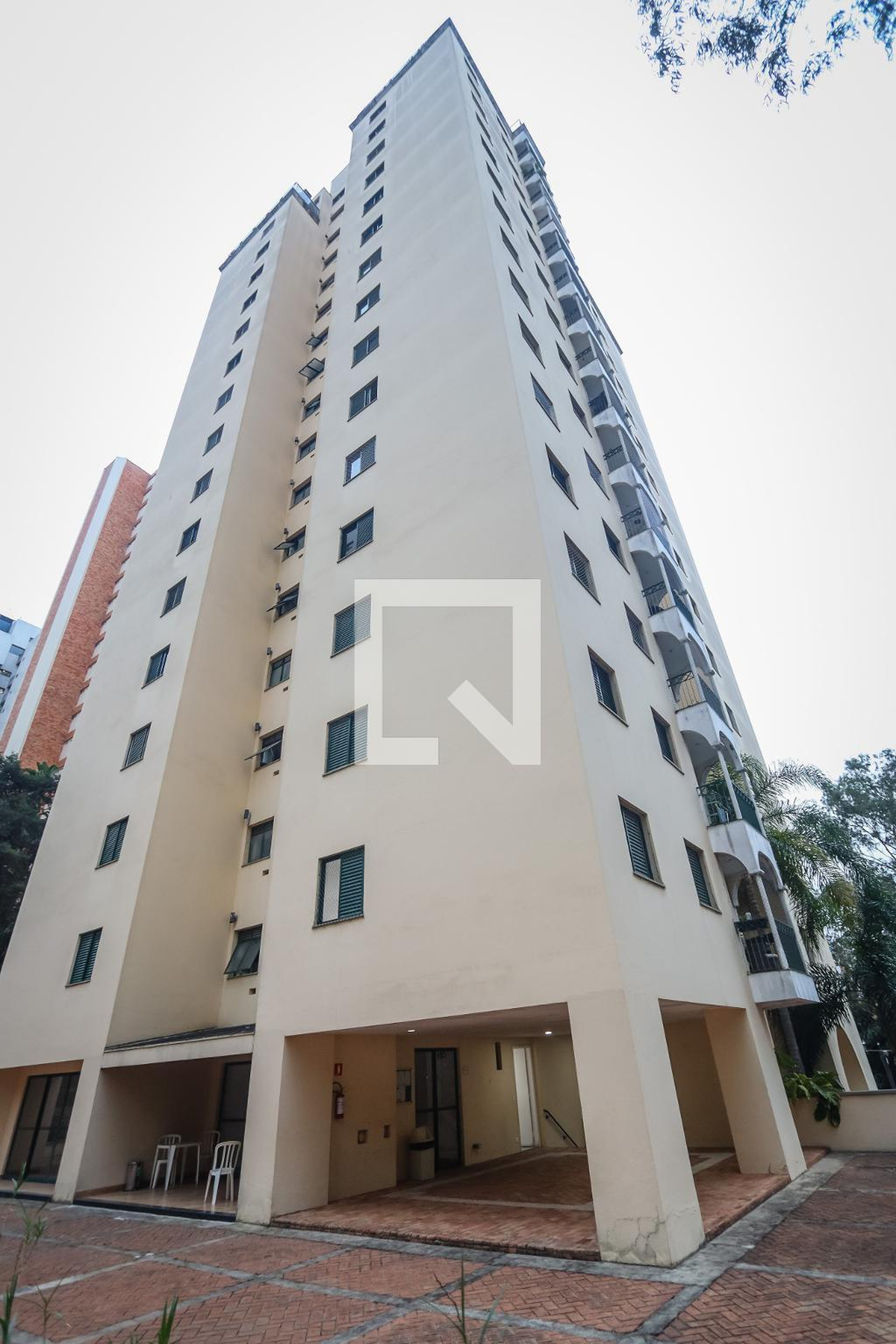 Prédio Condomínio Villa Toscana