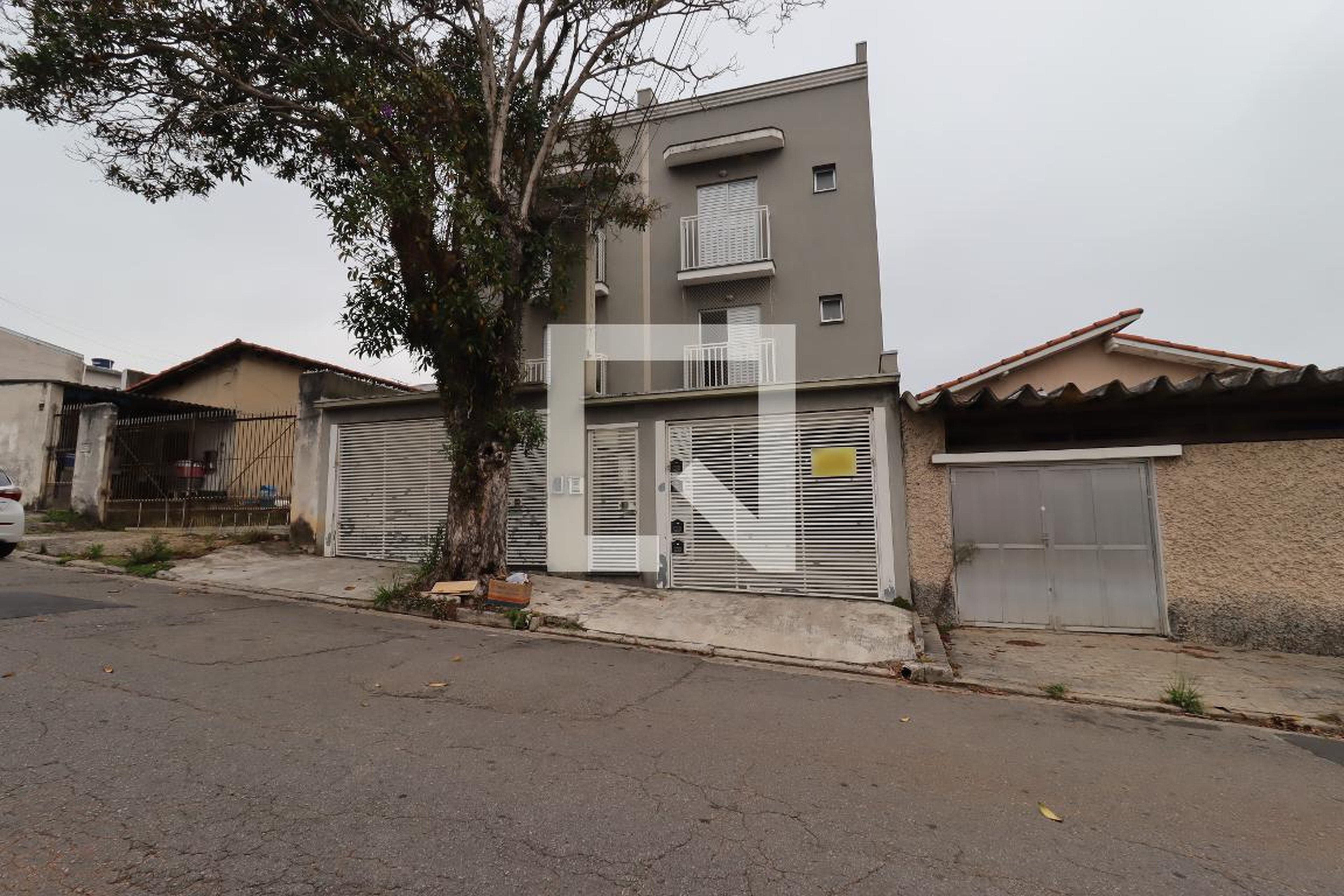 Fachada Condomínio em Rua Pinheiro Machado, 193