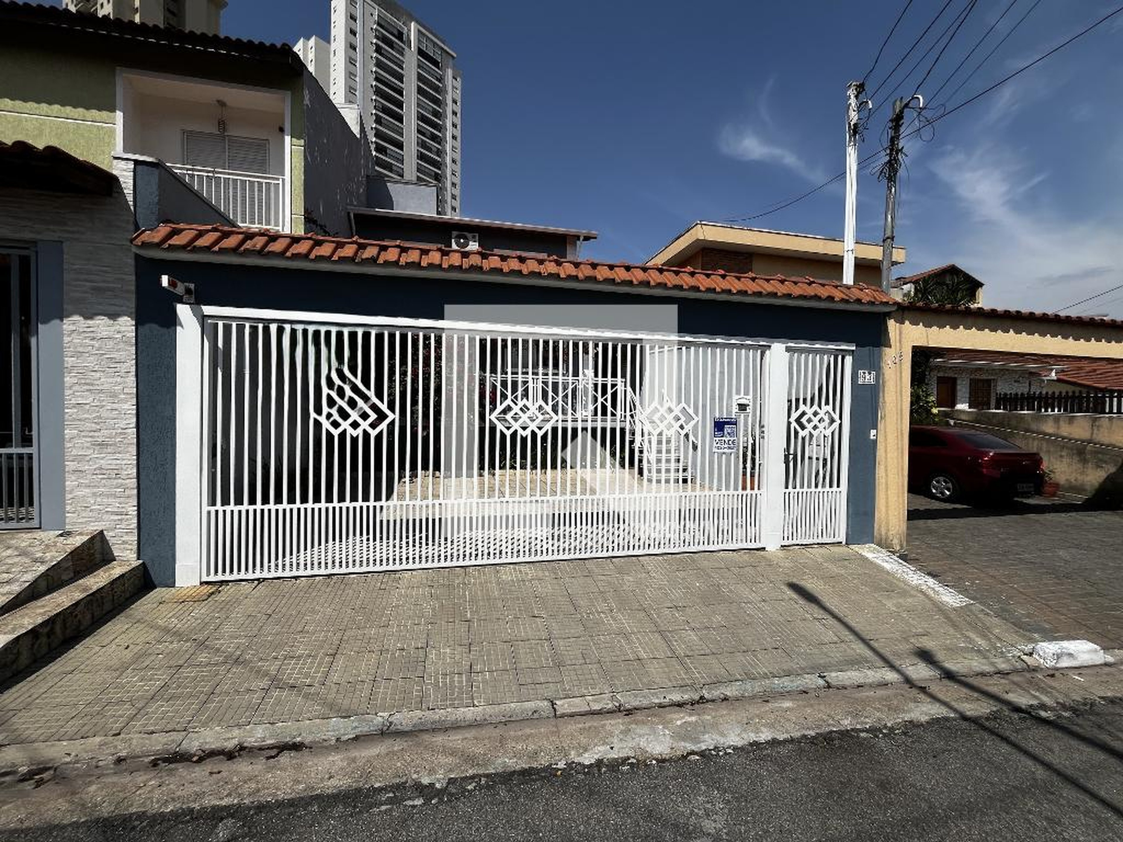 Fachada Condomínio em Rua Professor Luís Lucchini, 93