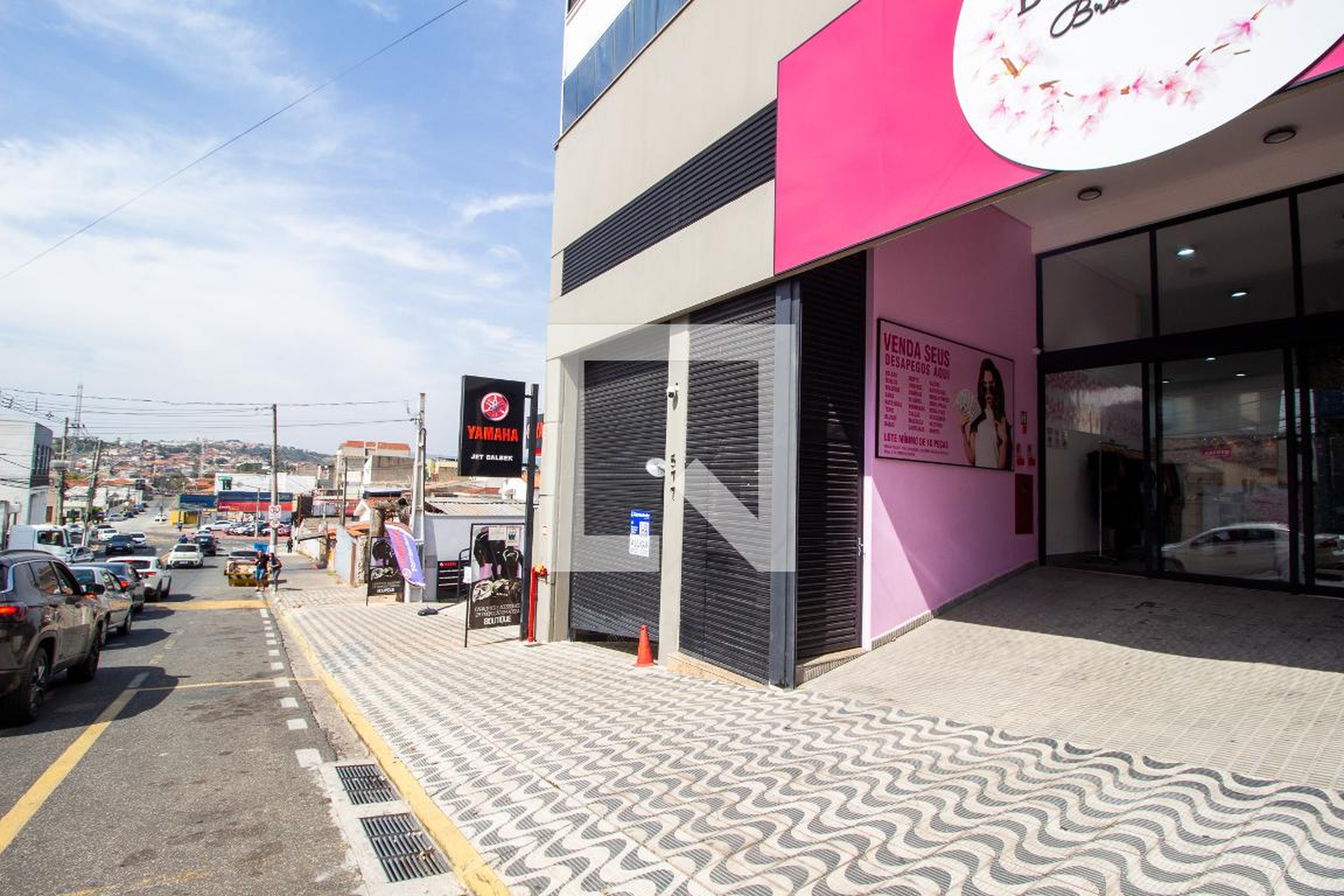 Fachada do Prédio Condomínio MCR