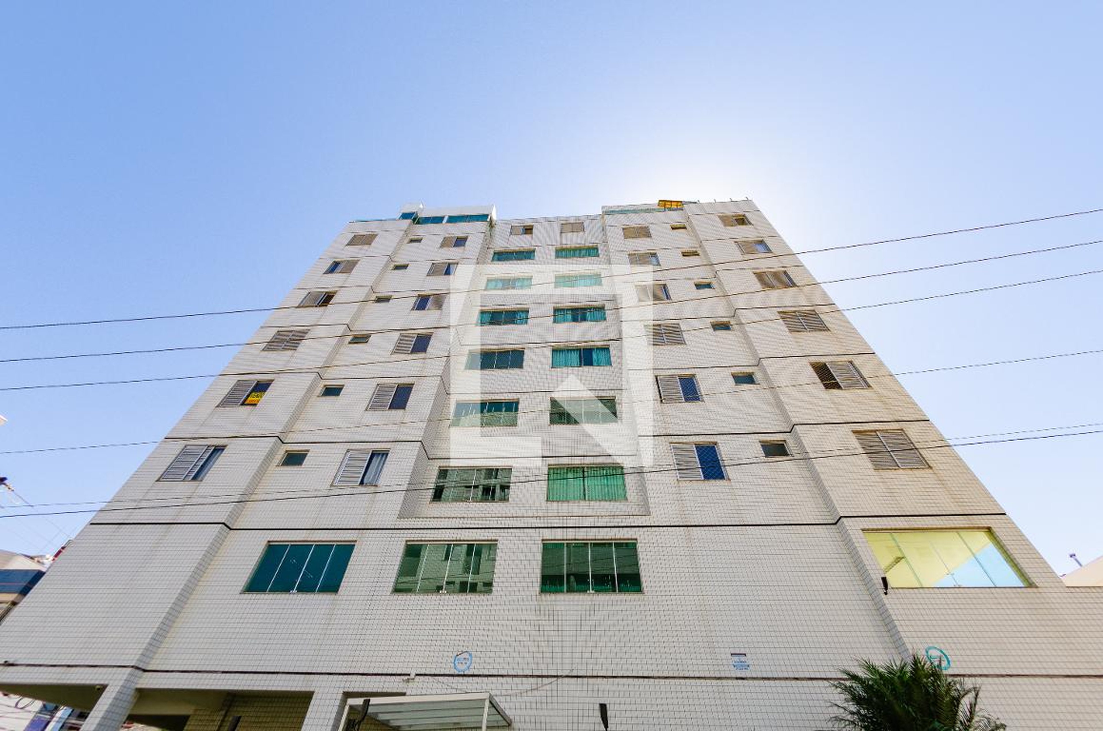 Fachada Condomínio em Rua Zenite, 130