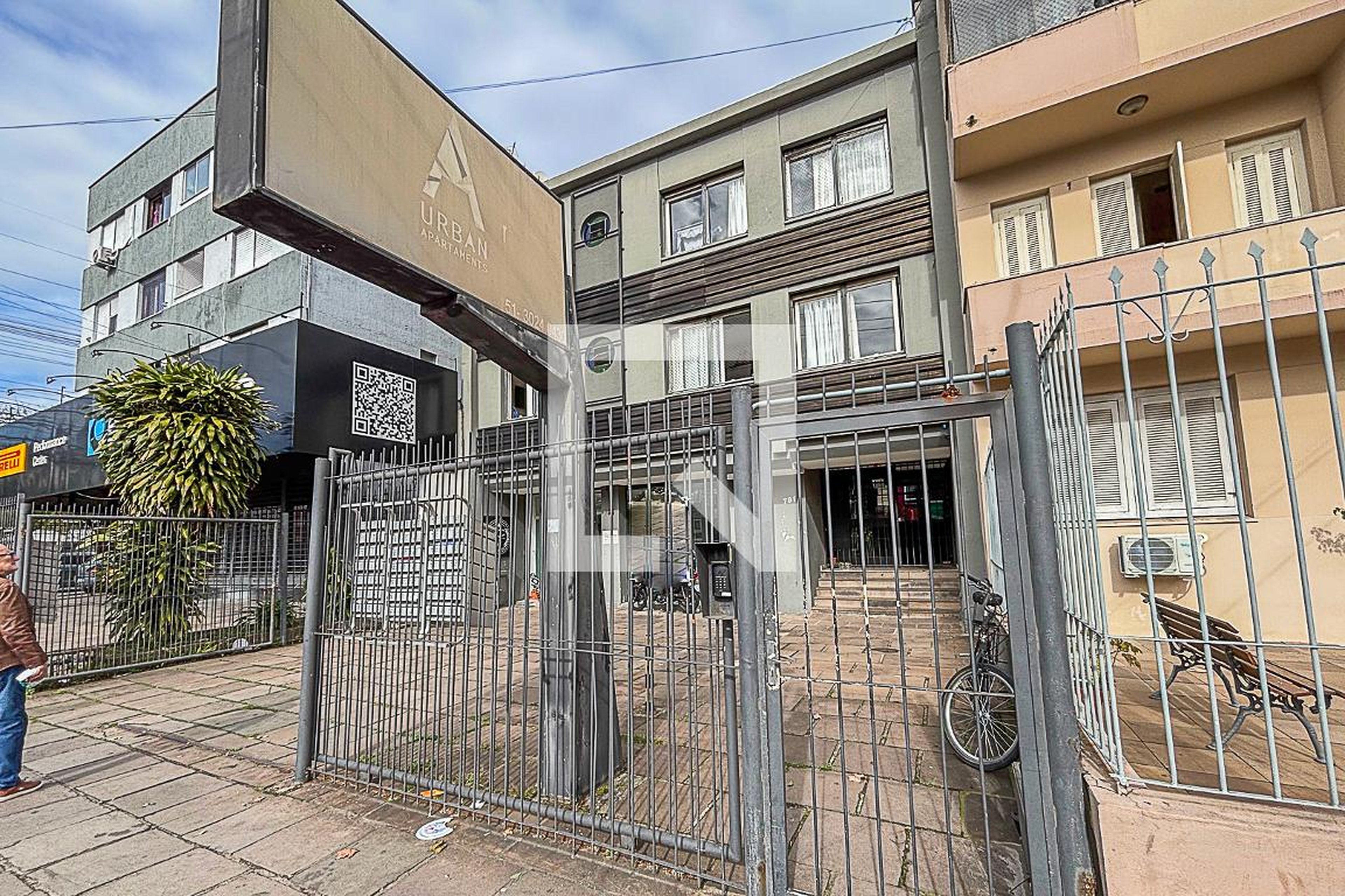 Fachada Edifício Urban Apartamentes