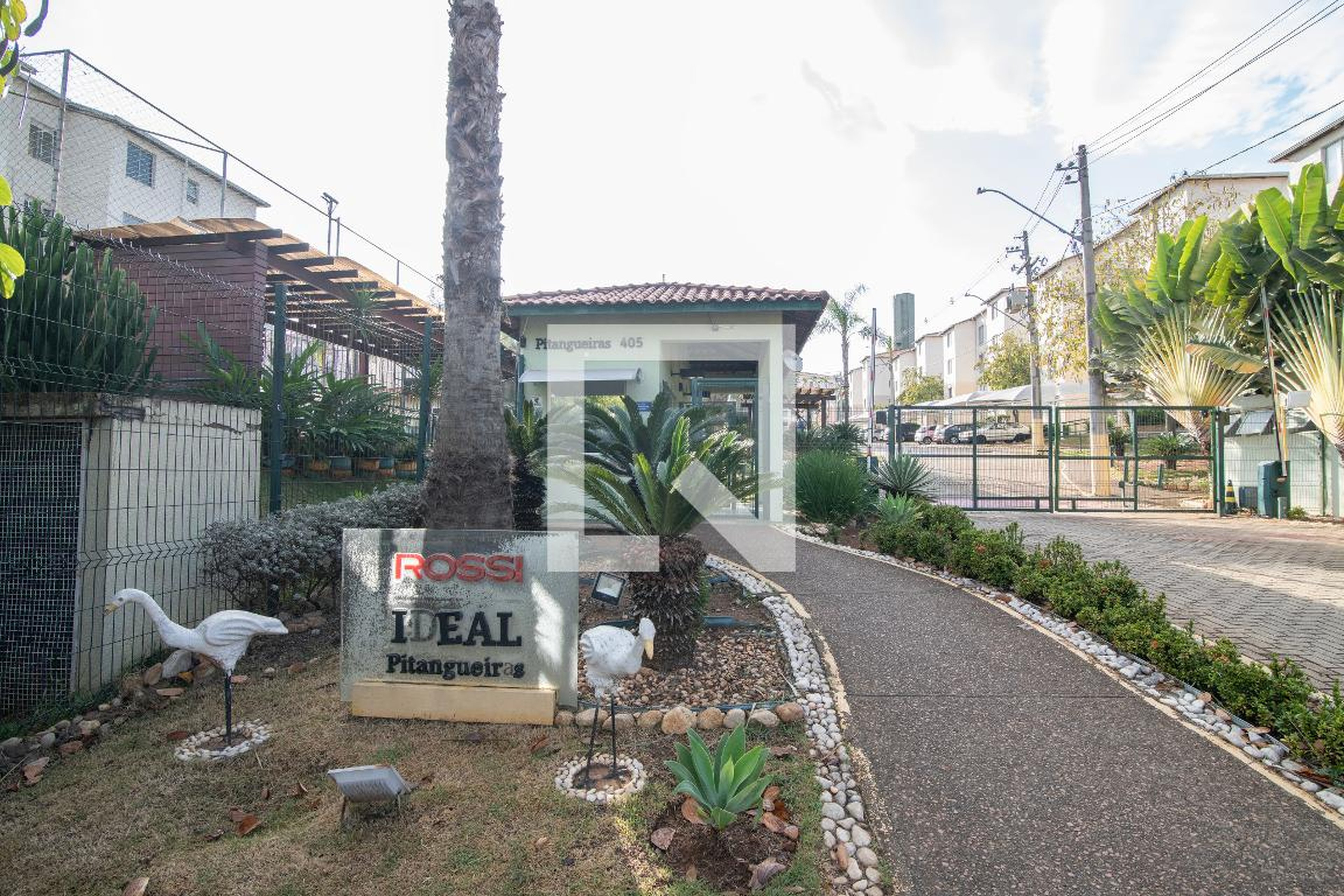 Fachada do Condomínio Condomínio Rossi Ideal Pitangueiras