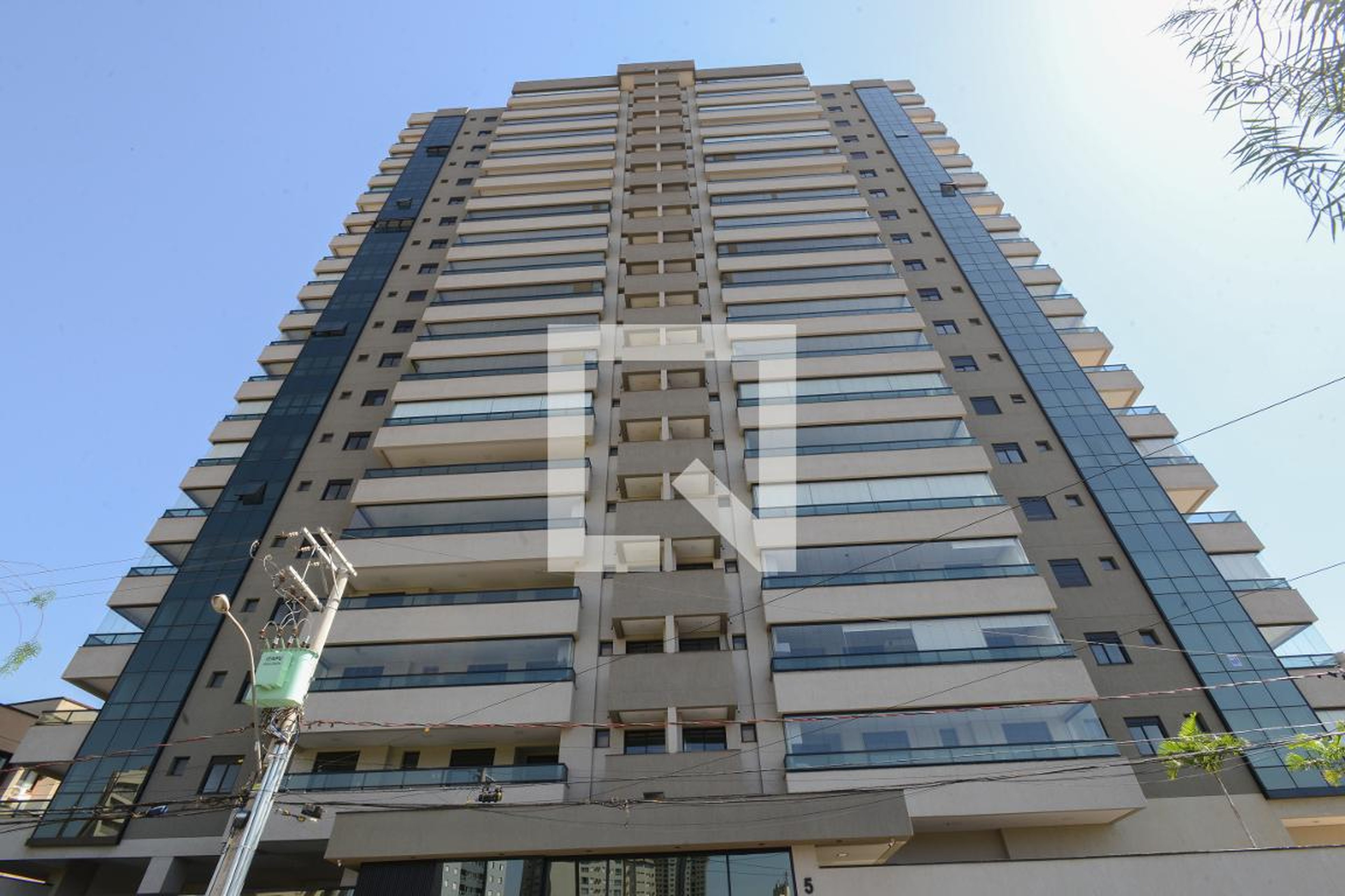 Fachada do Prédio Condomínio Plaza de Espana